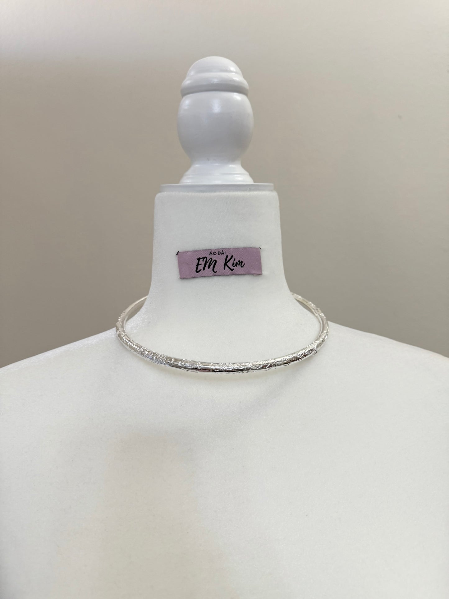 Silver necklace |Modern Ao Dai/ Ao Dai for women/ Ao Dai Viet Nam| Lunar New Year|A9