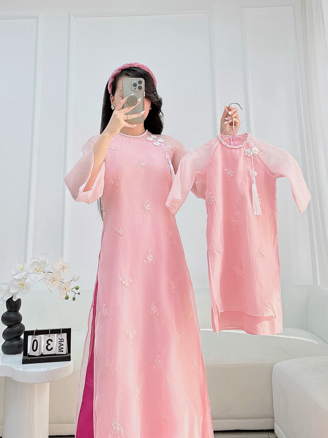 hong ren quan sen Mommy and me matching ao dai set for women and girl| Ao Dai Me va Be modern silk organza| | Lunar New Year| MB61