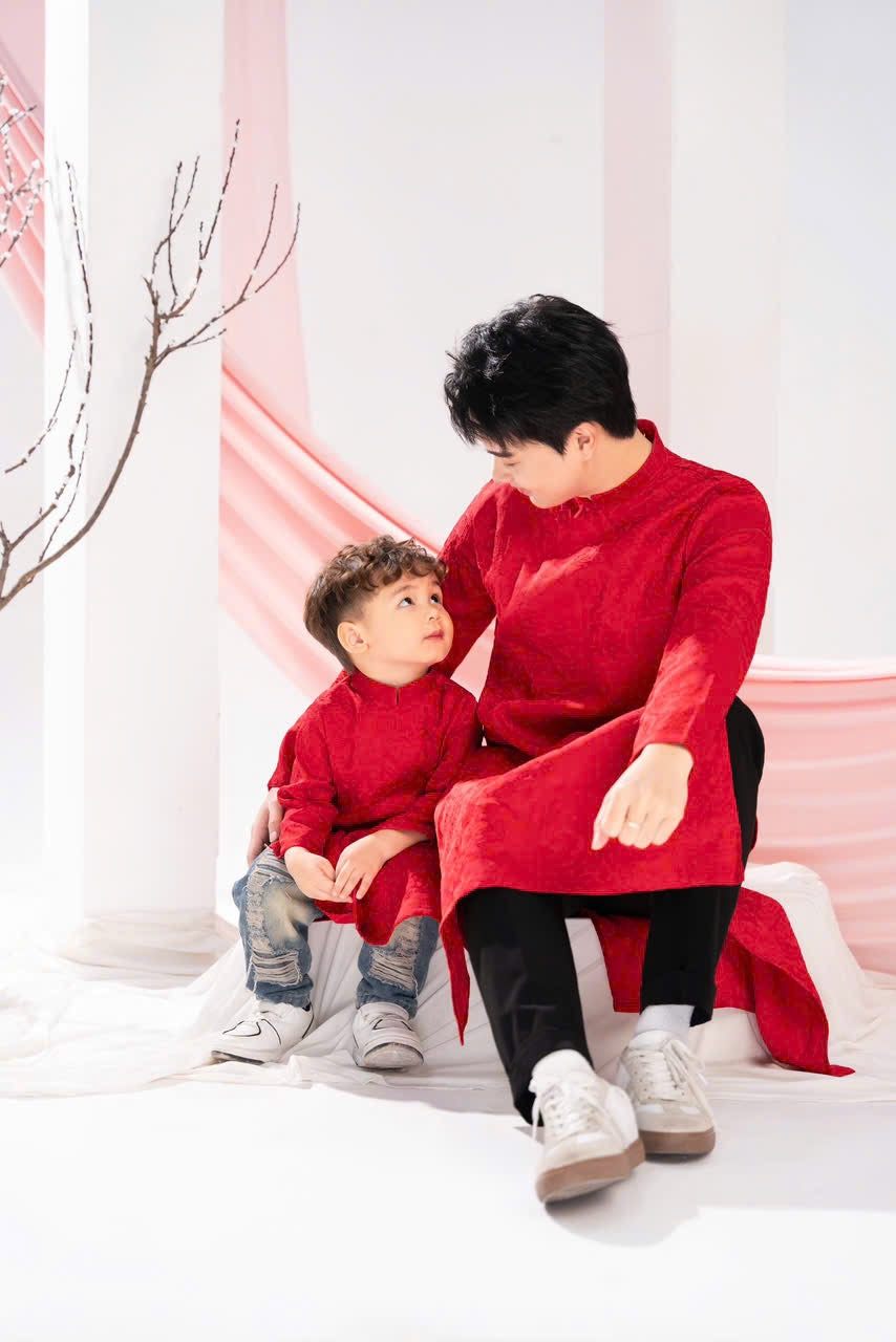 Red Embroidery Dad and Boy Ao dai NO PANTS| Ao Dai Kids| Pre-made Traditional Vietnamese Ao Dai | Lunar New Year | Ao Dai for Boy |ADN17