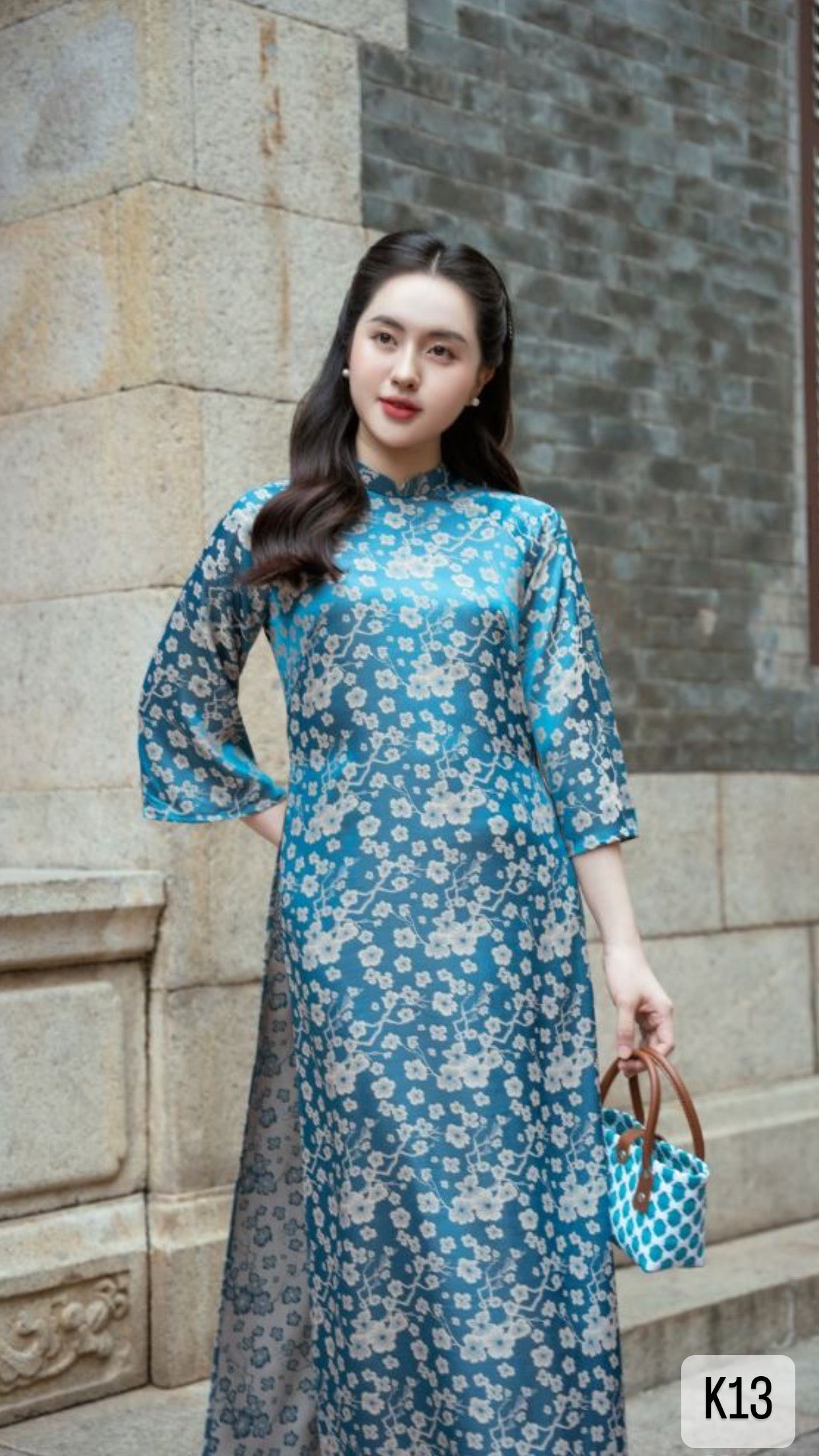ao dai dresses short Traditional Ao Dai vs. Modern Ao Dai: Which Style Fits You Best?