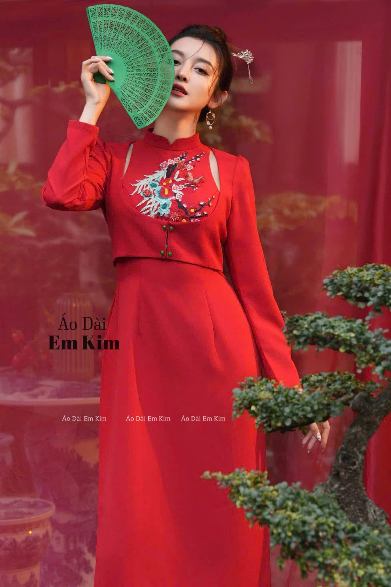 Sleeves Ao Dai YemCach Tan|Red flowers New Year| Pre-made Vietnamese Dress for Lunar New Year Ao Dai Viet Nam|Ao Dai Cach Tan with Pants T09