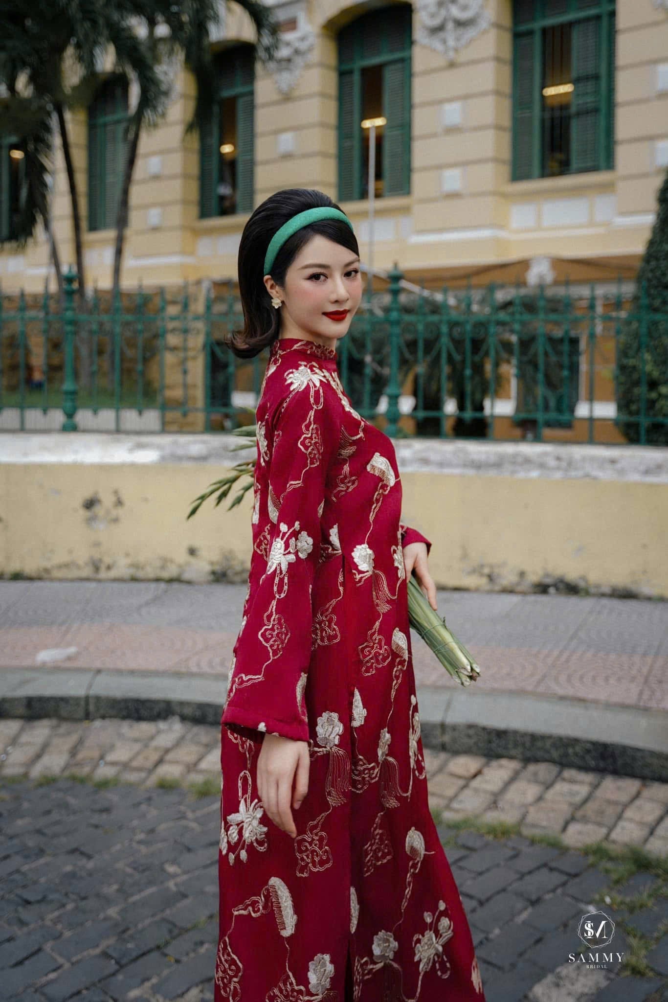 Red Silk Ao Dai| Pre-made Vietnamese Dress for Lunar New Year Ao Dai Viet Nam|Ao Dai Cach Tan with Pants U4