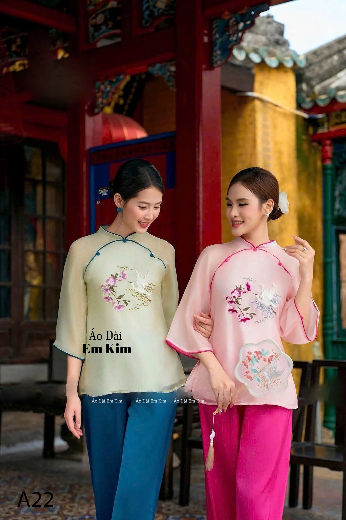 Di Chua Set | Pre-made Vietnamese Dress for Lunar New Year Ao Dai Viet Nam|Ao Dai Cach Tan with Pants A22
