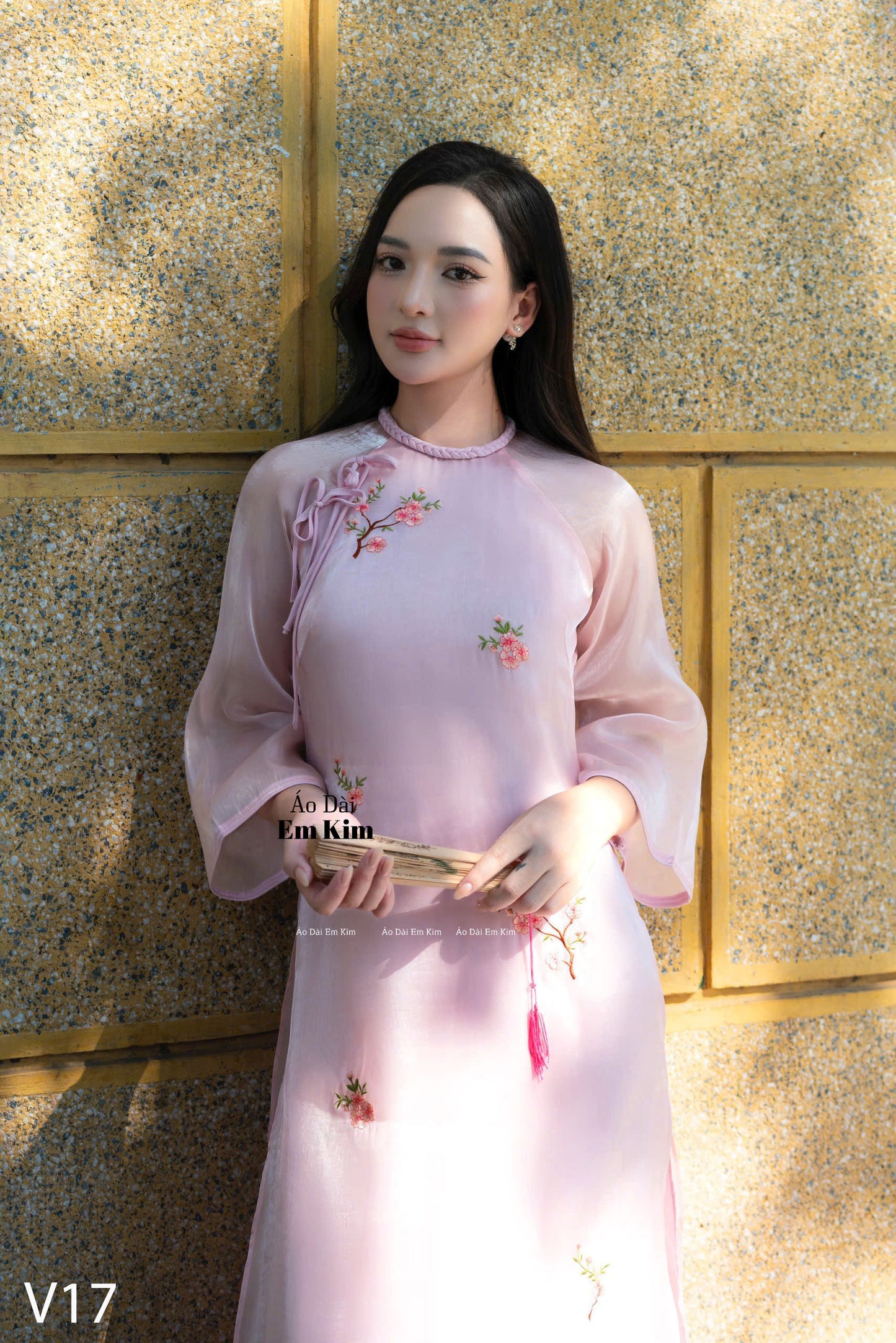 Pink ao dai braid neck. V17