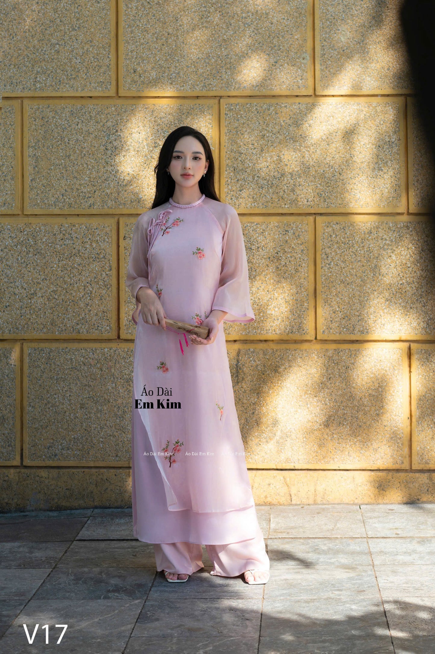 Pink ao dai braid neck. V17