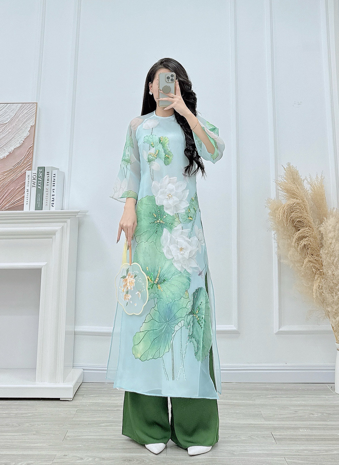 Xanh Sen | Pre-made Vietnamese Dress for Lunar New Year Ao Dai Viet Na Ao Dai Em Kim Xanh Sen | Pre-made Vietnamese Dress for Lunar New Year Ao Dai Viet Na Ao Dai Em Kim