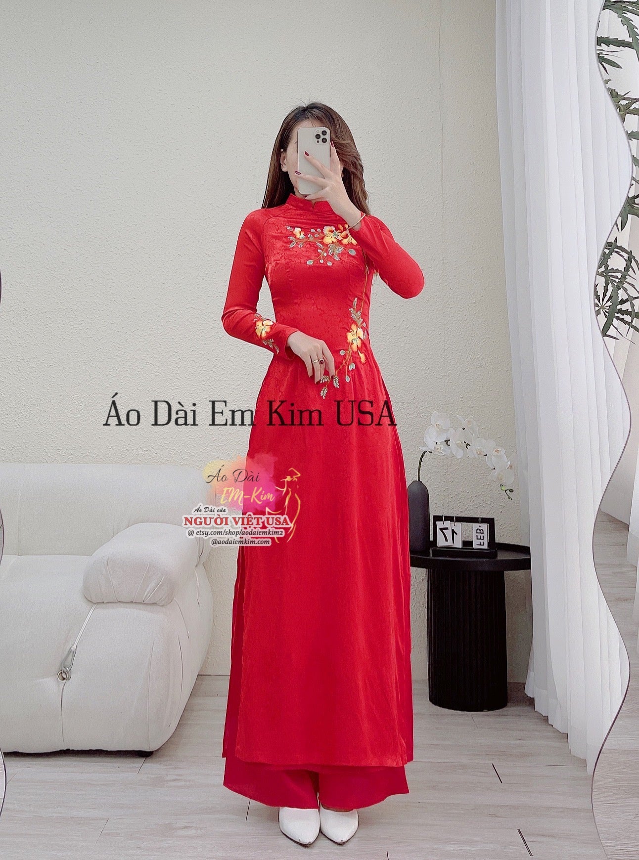 Embroidered floral Ao Dai Set B5