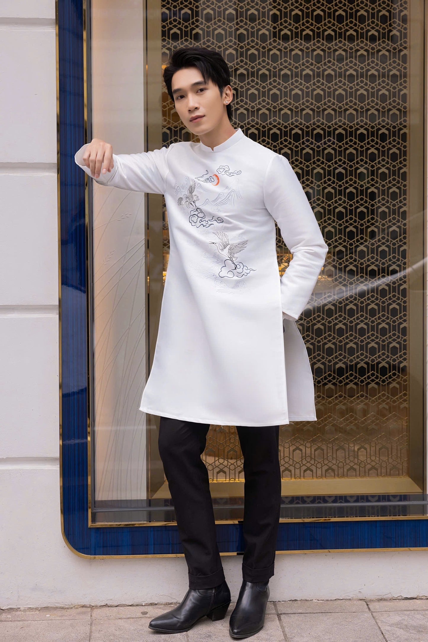 White Ao Dai with Embroidred Ocean and Bird Ao Dai Men|  Embroidery Ao Dai for mens(No pants included) |Lunar New Year | Vietnamese traditional ADN34