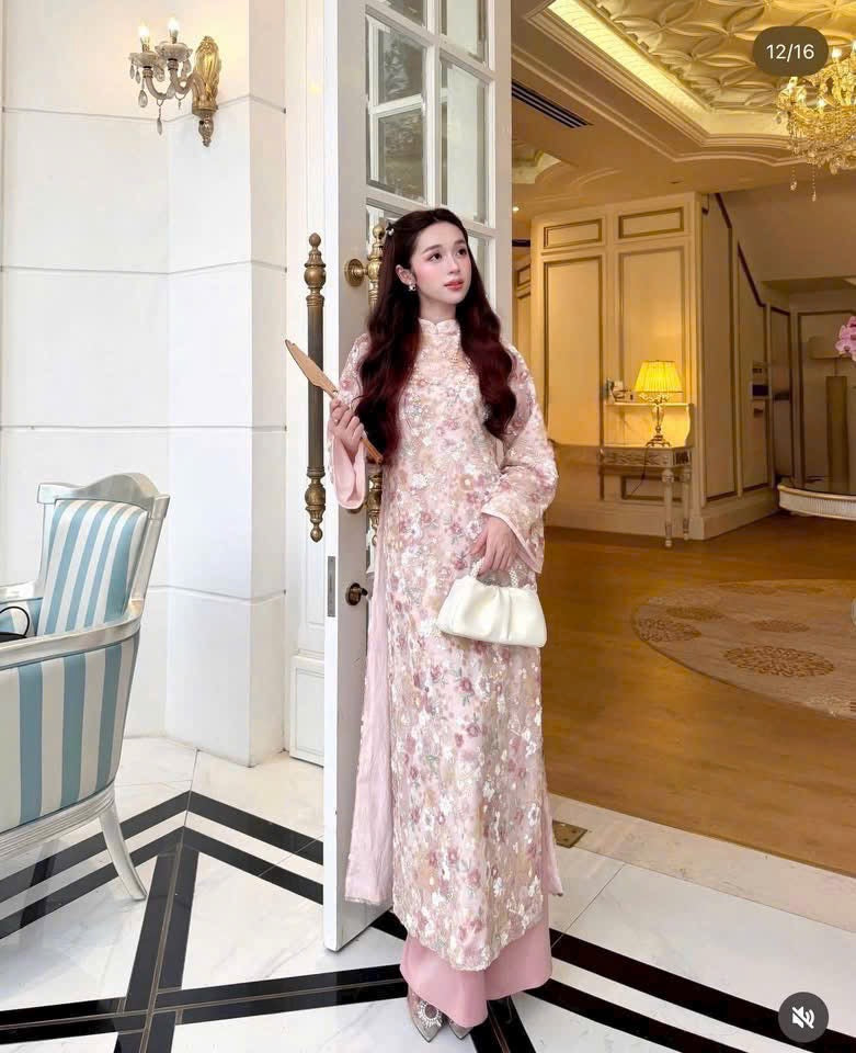 KIM SA PINK Ao Dài Cách Tân B44