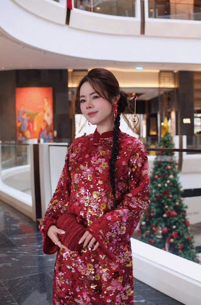 KIM SA RED dâu Ao Dài Cách Tân B46