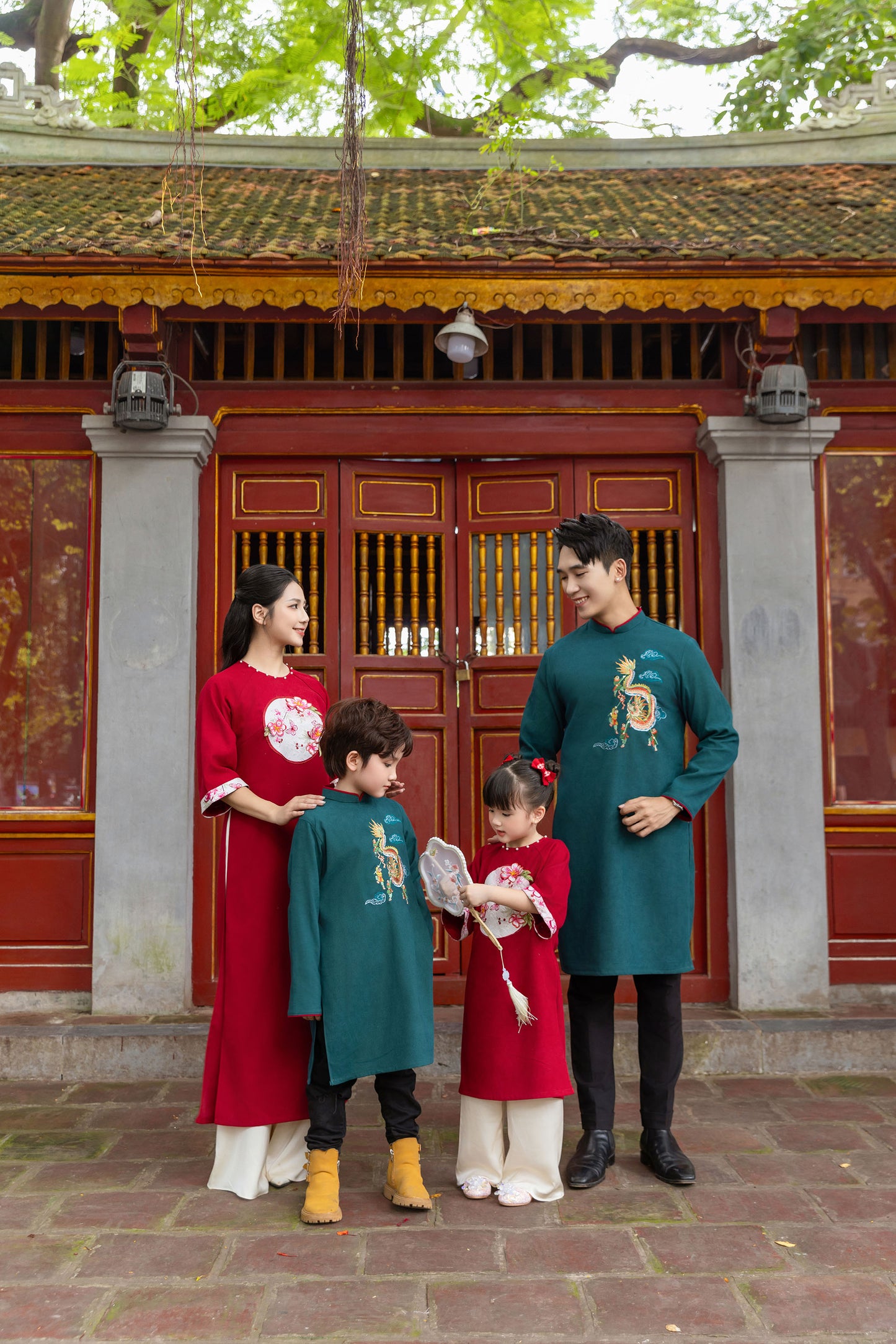 Red Green Family Matching Ao Dai , Pre-made Modernized Vietnamese Ao Dai, Ao Dai Lunar New Year/Matching Ao Dai Tet|GD50