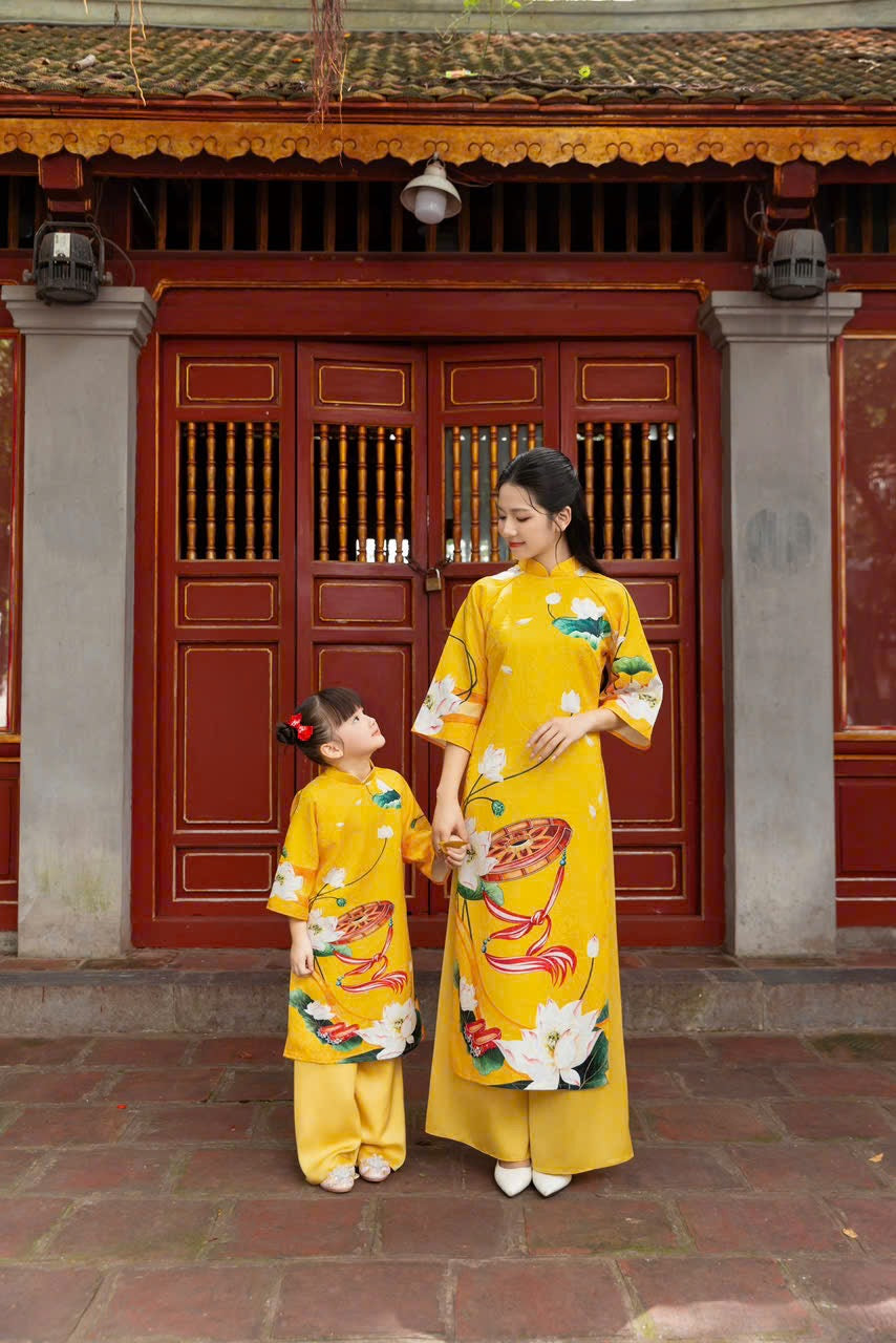 Yellow  Mommy and me matching ao dai set for women and girl| Ao Dai Me va Be modern silk organza| | Lunar New Year| MB51