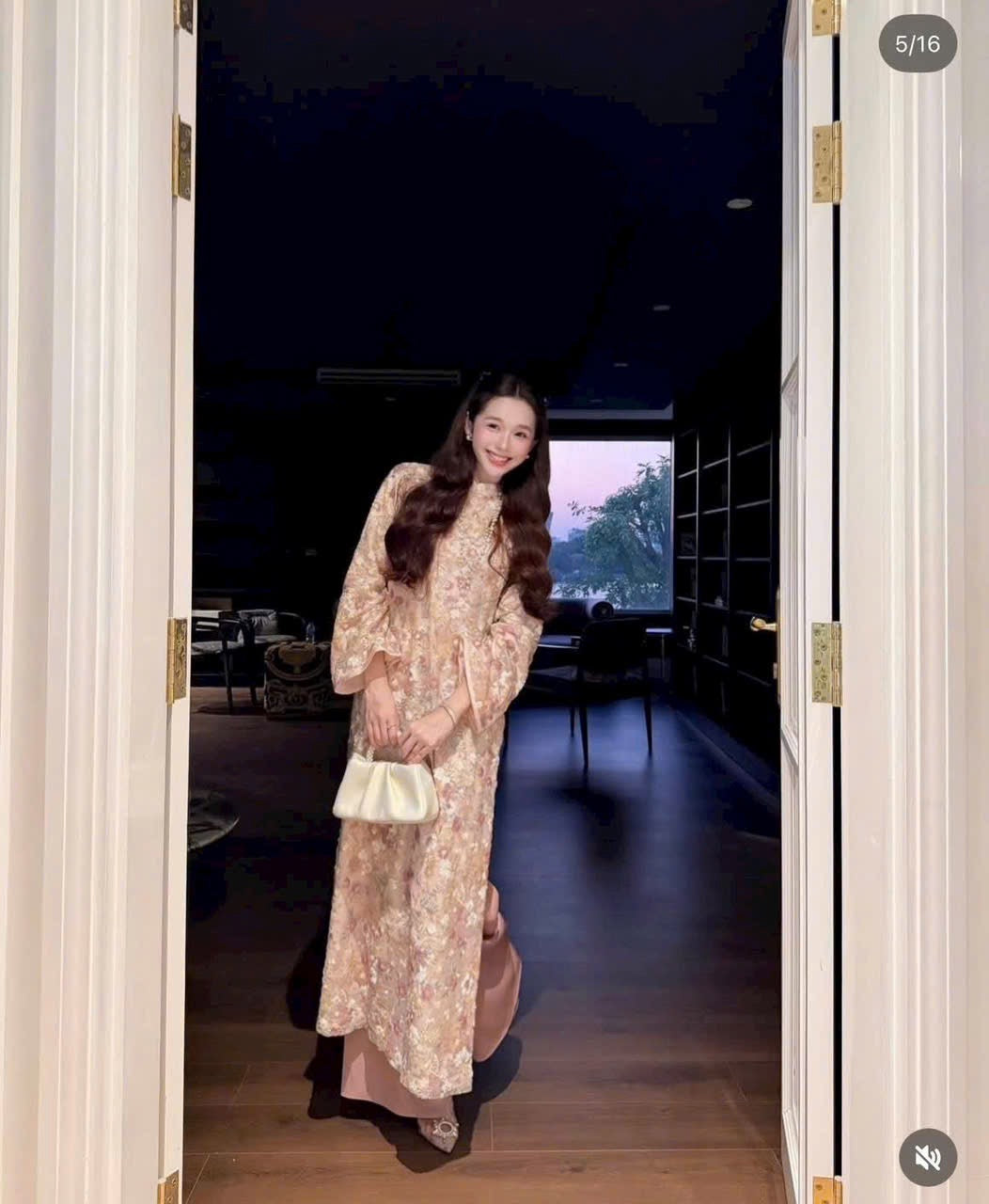 KIM SA PINK Ao Dài Cách Tân B44