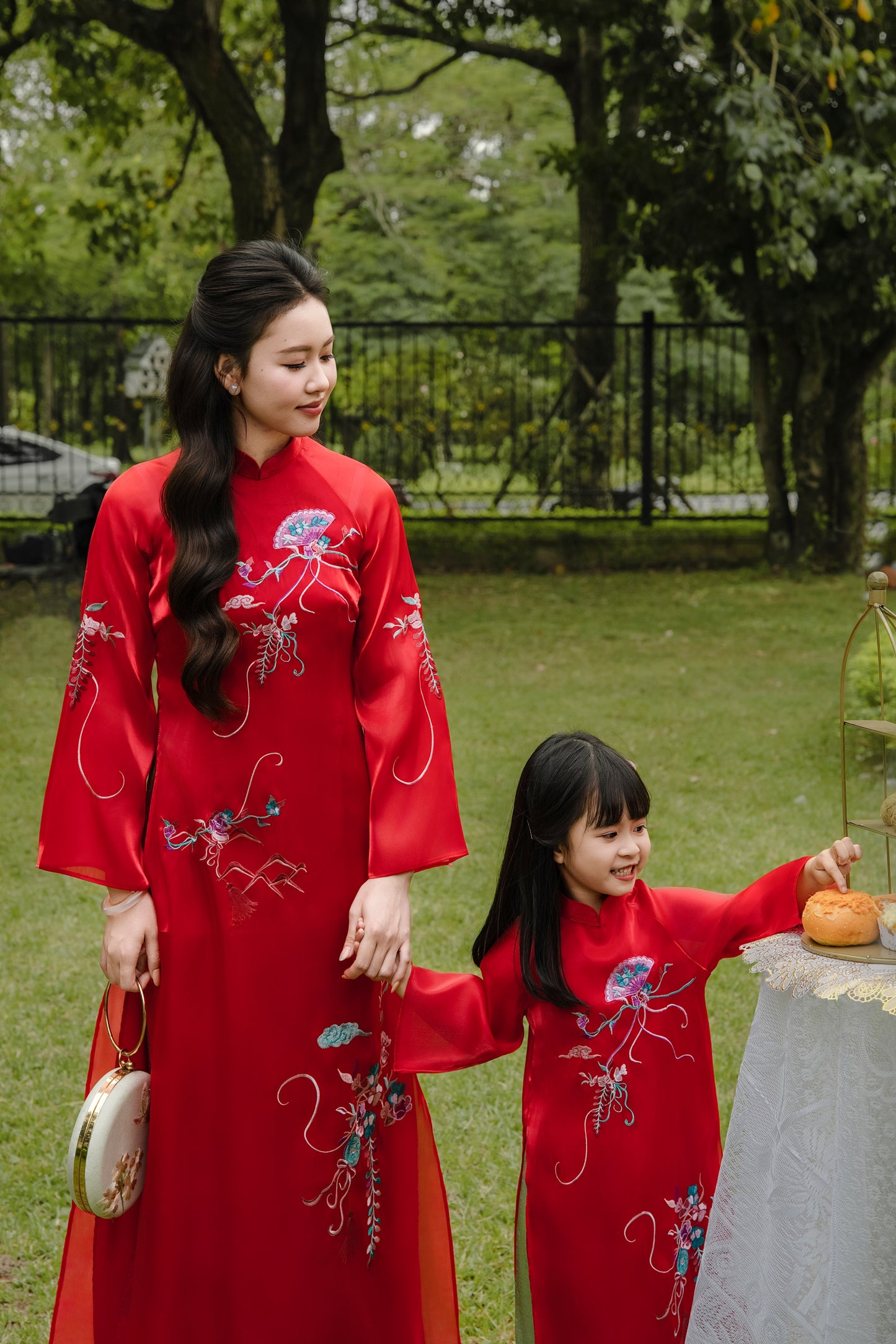 RED mommy and daughter Ao Dai| Ao Dai 4 layers ( s-5XL), GD64a