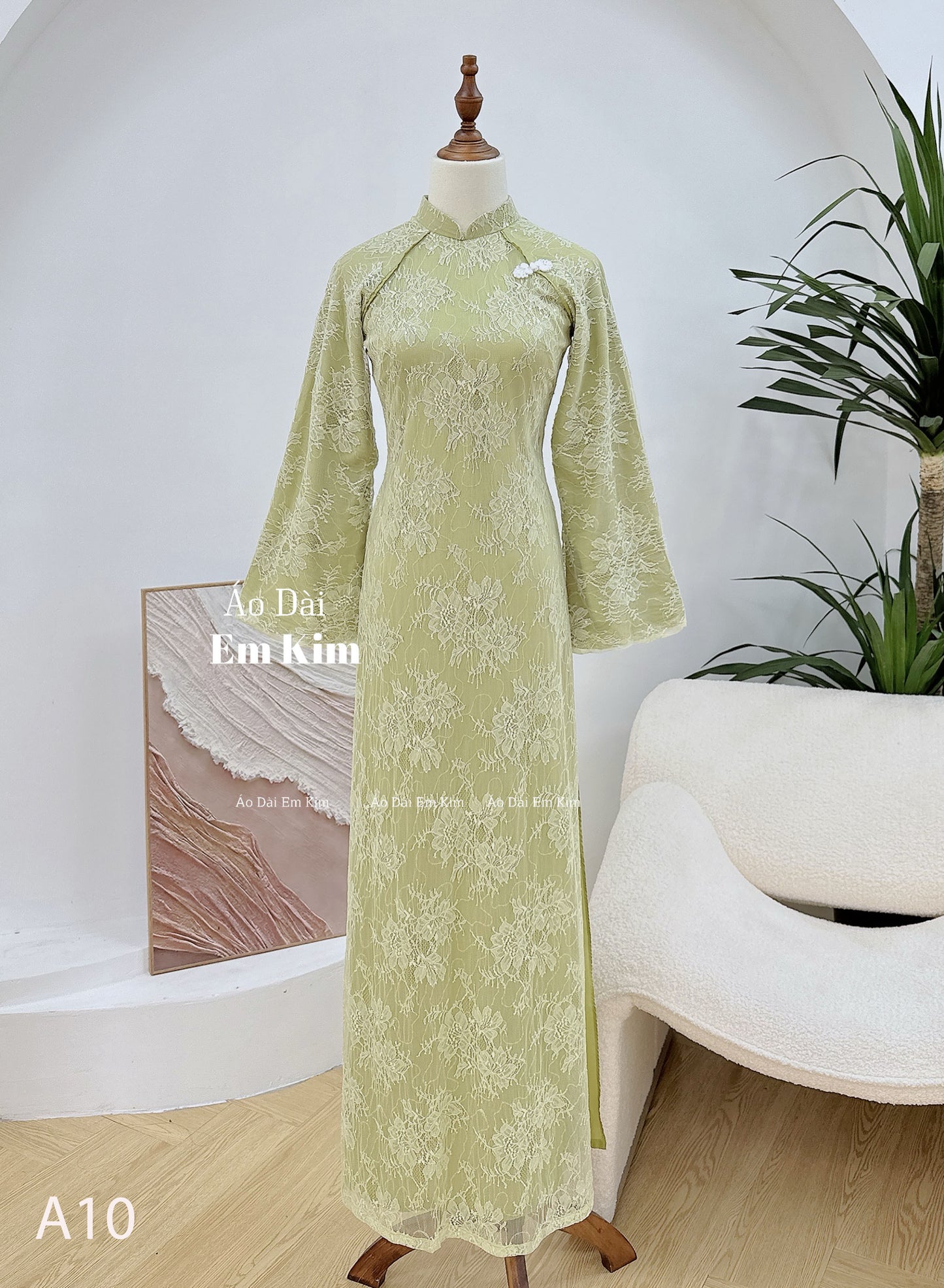 Green Lace loose form Ao Dai - NO Pants - A10