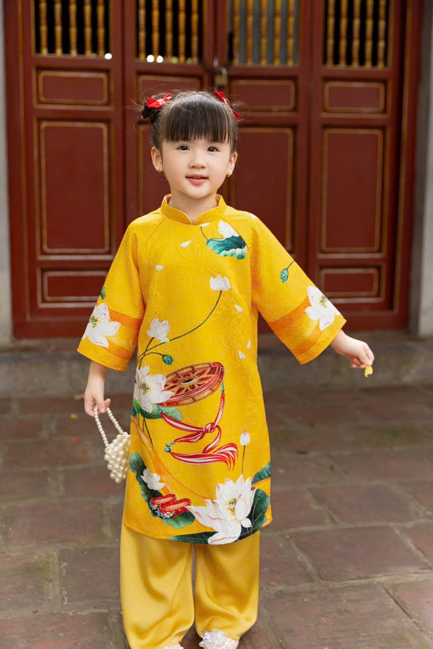 Yellow  Mommy and me matching ao dai set for women and girl| Ao Dai Me va Be modern silk organza| | Lunar New Year| MB51