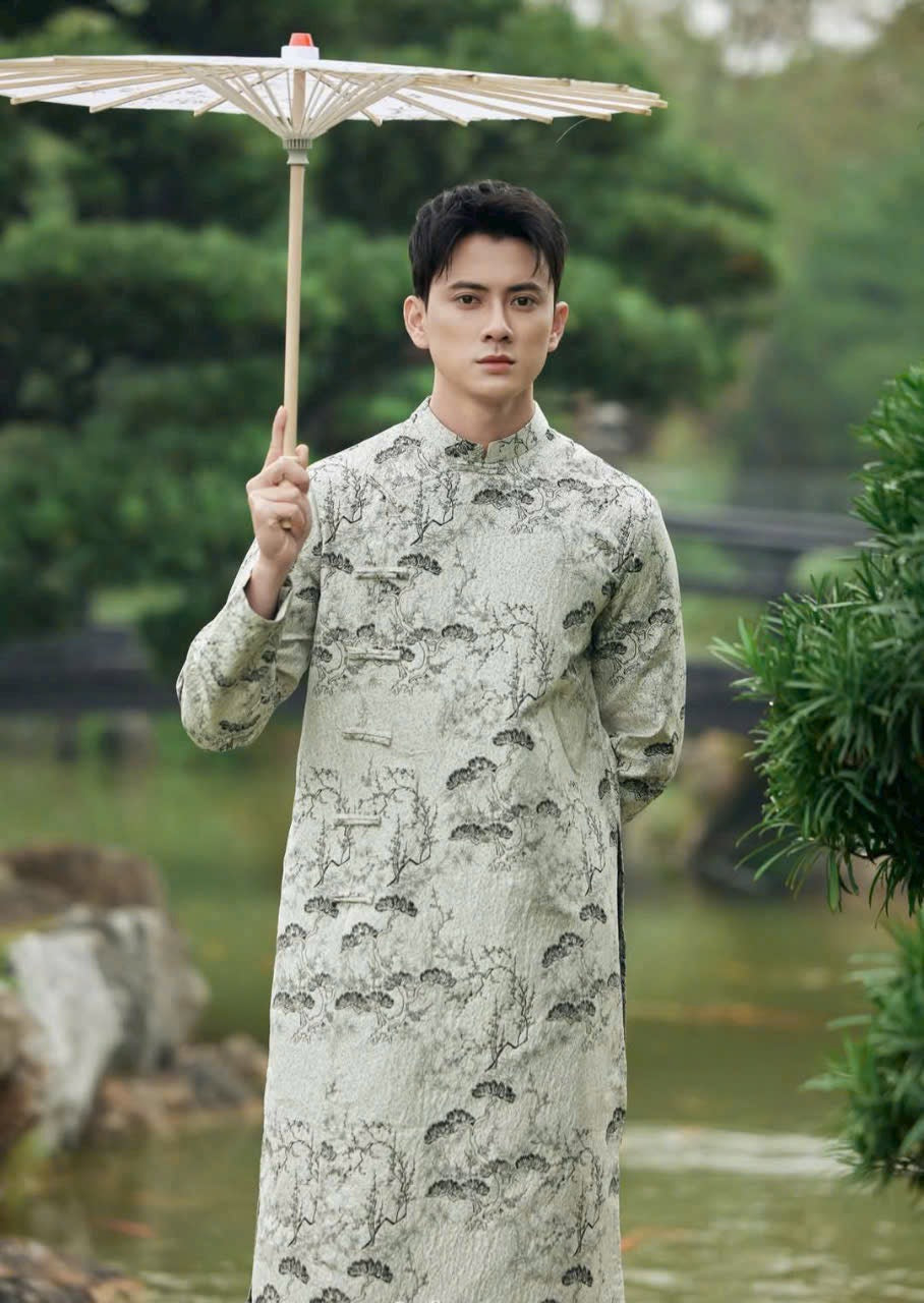 Dark Red & Beige Japanese Ao Dai Men|  Embroidery Ao Dai for mens(No pants included) |Lunar New Year | Vietnamese traditional ADN36