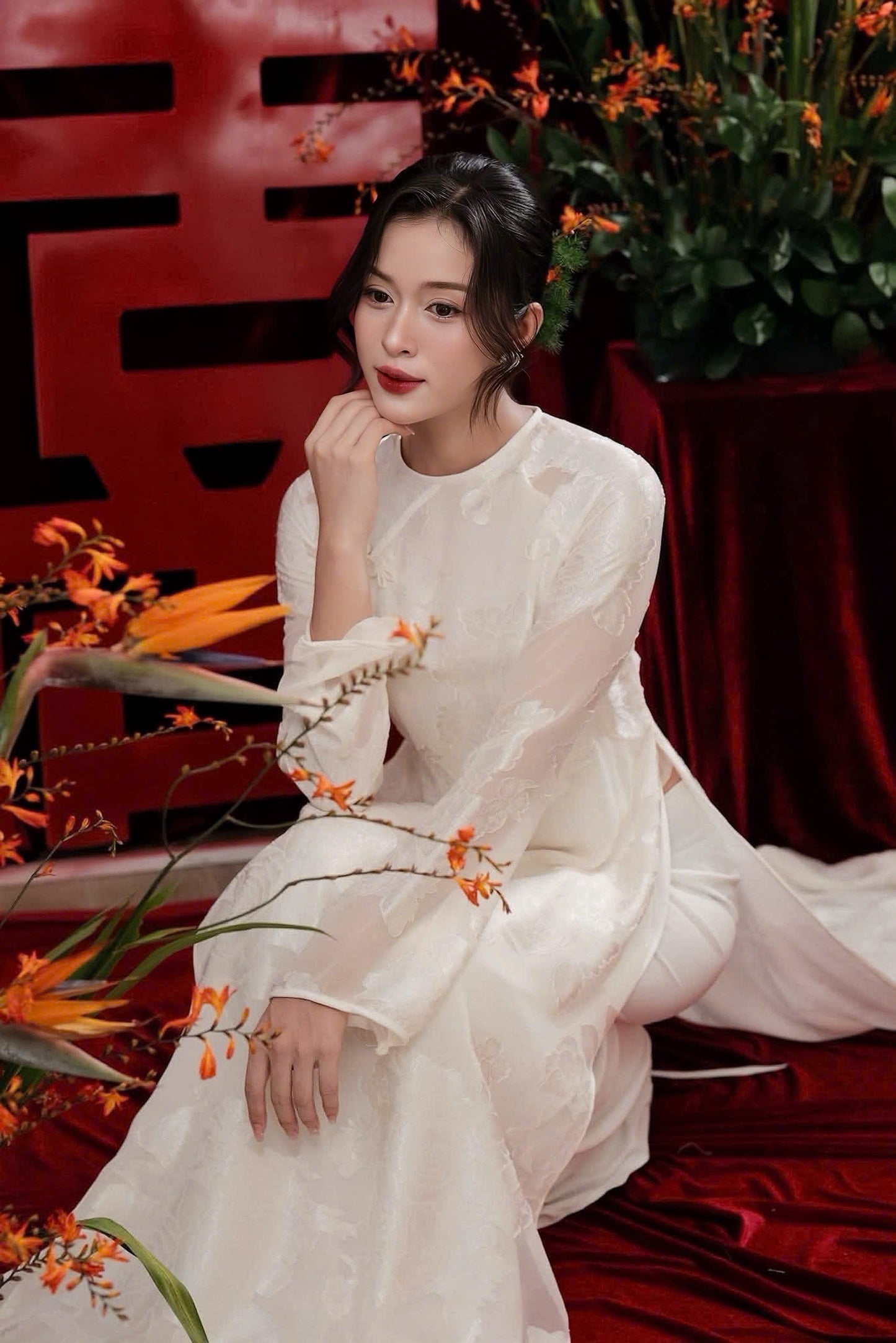 White Floral gấm modern Ao Dai  V5