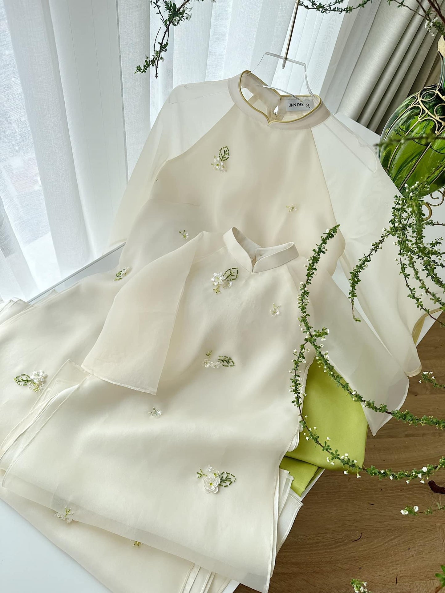 White and green design  Ao Dai |MB40