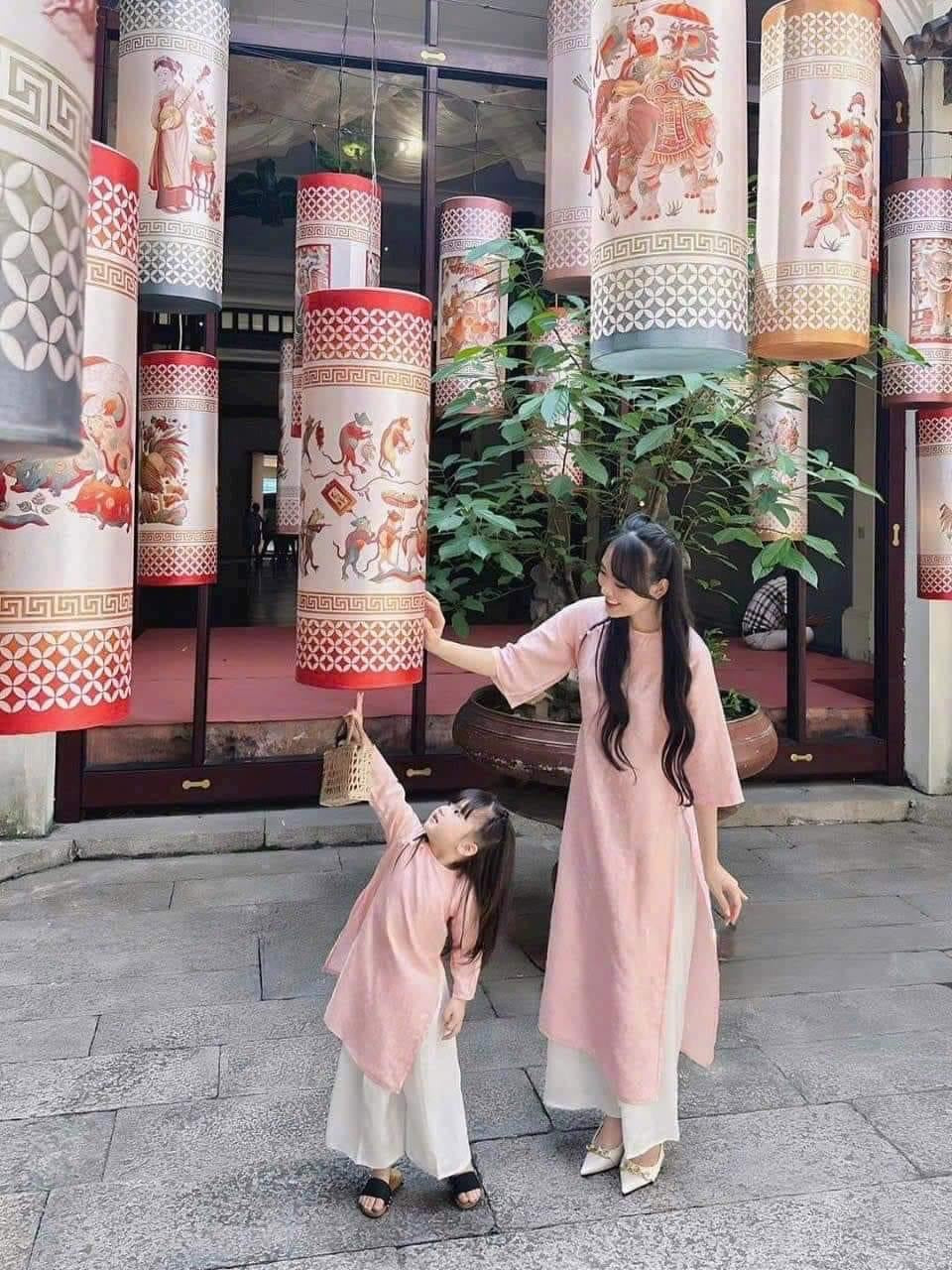 Gam Pink Mommy and Daughter EmFlower Ao Dai MB34
