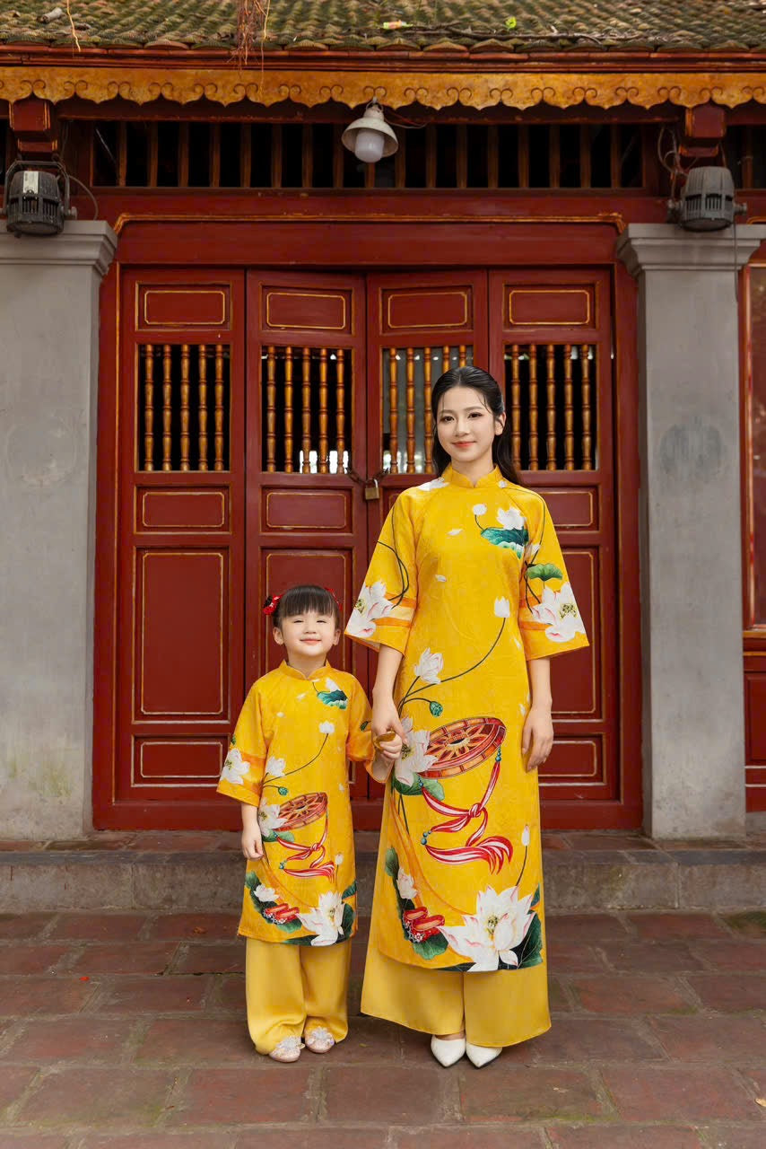 Yellow  Mommy and me matching ao dai set for women and girl| Ao Dai Me va Be modern silk organza| | Lunar New Year| MB51