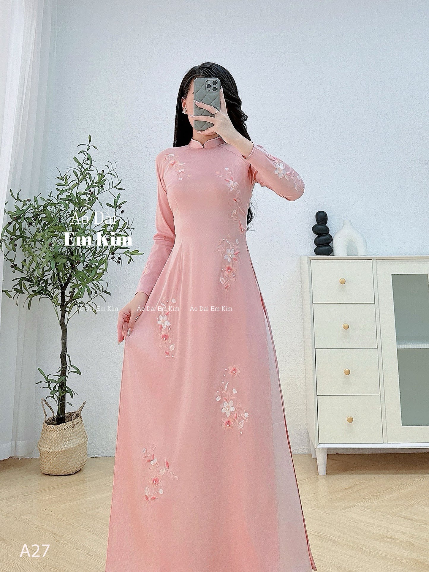 Lụa vân gỗ embroidery ao dai with pants a27