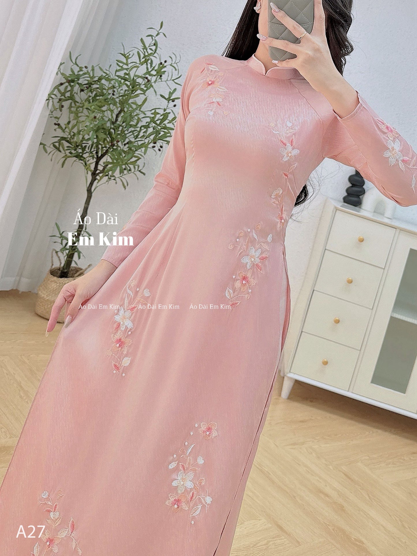 Lụa vân gỗ embroidery ao dai with pants a27