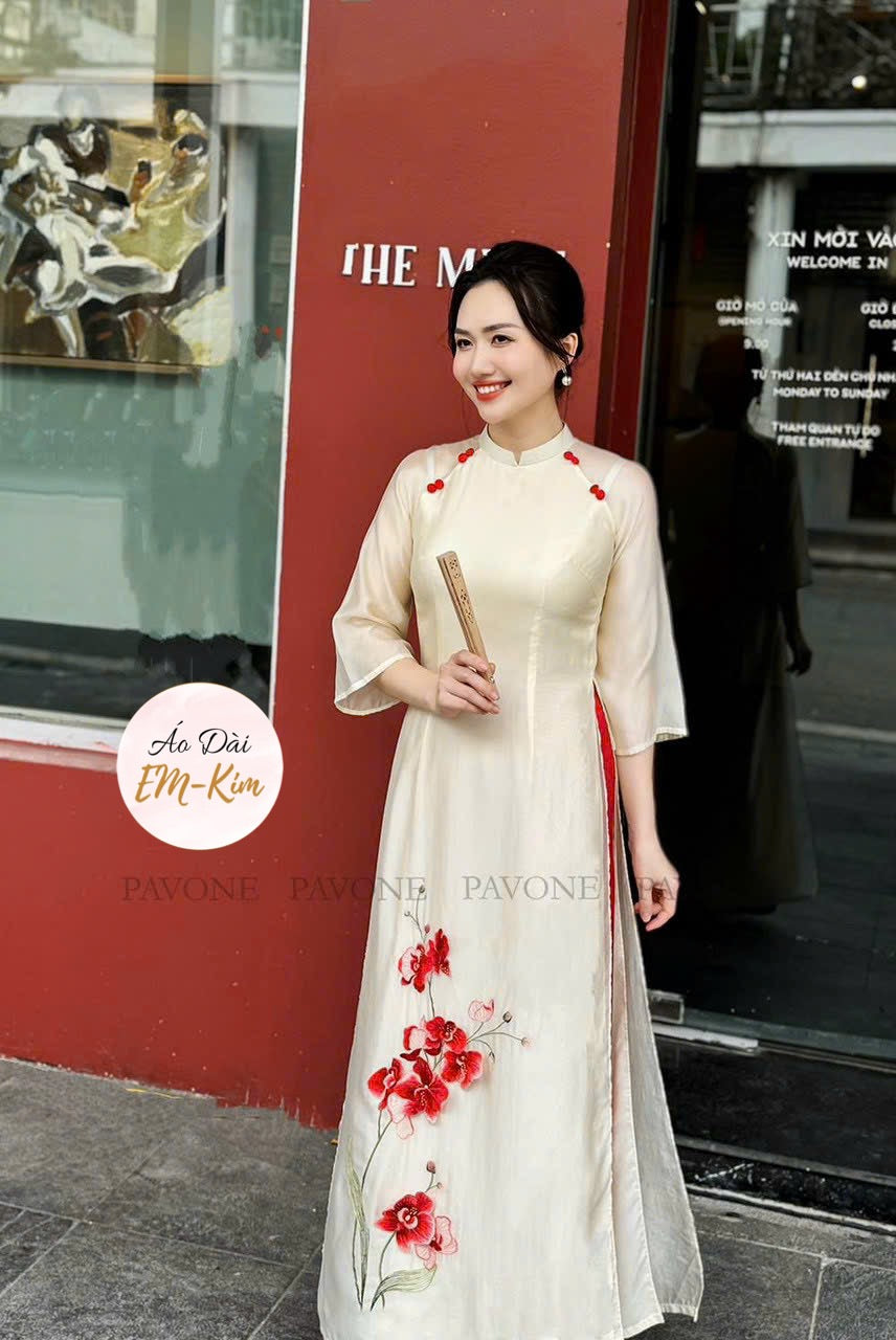 Hoa Phuọng thêu Ao Dai cach tân  P06