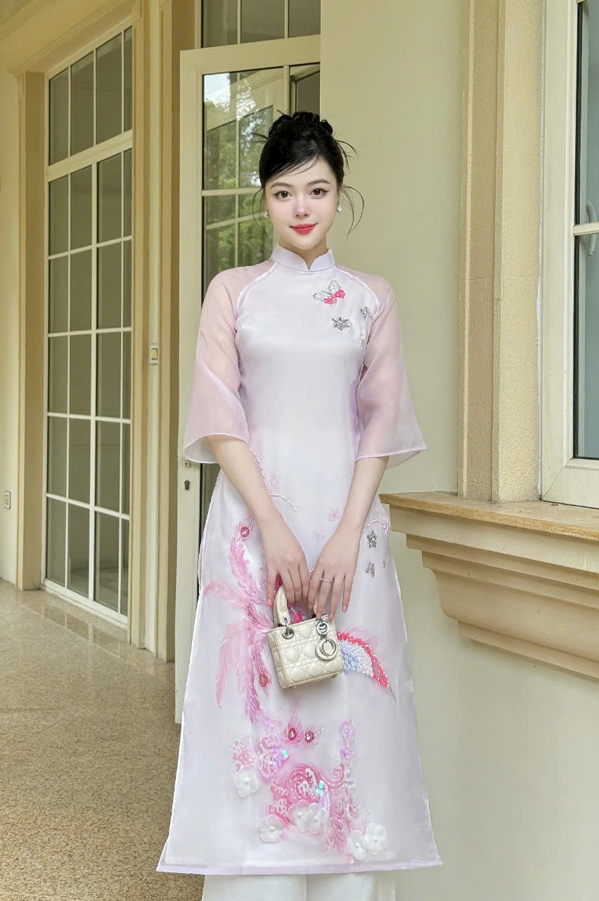 Pink silk đính kết cườm 3D flowers design Ao Dai P16