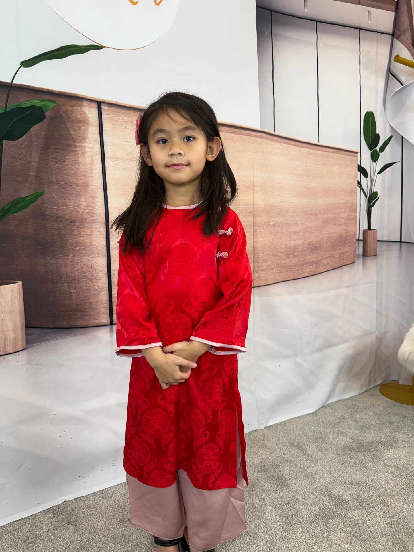 Gấm Áo Dài  Red for Girls | U10