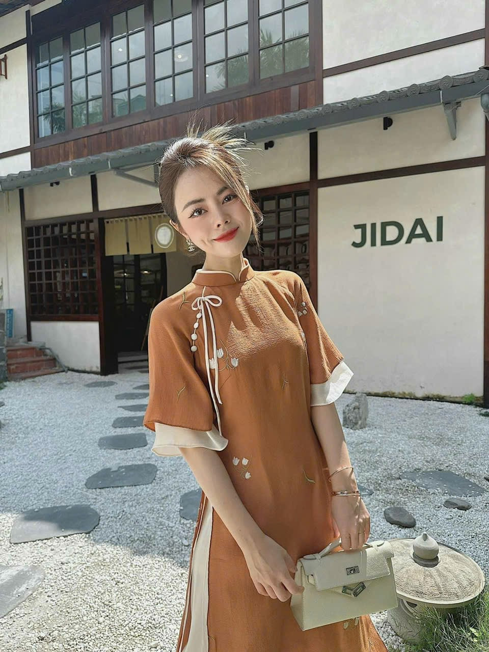 Orange Ao Dai with embroidery flowers/ N13