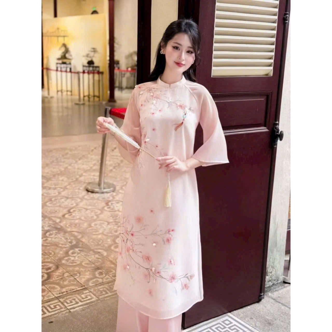 Pink   flowers Ao Dai| Pre-made Vietnamese Dress for Lunar New Year Ao Dai Viet Nam|Ao Dai Cach Tan with Pants Q23