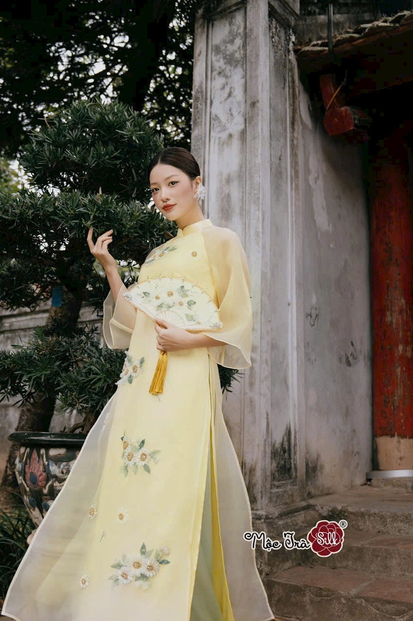 Yellow Mommy and me matching ao dai set for women and girl| Ao Dai Me va Be modern silk organza| | Lunar New Year| MB48