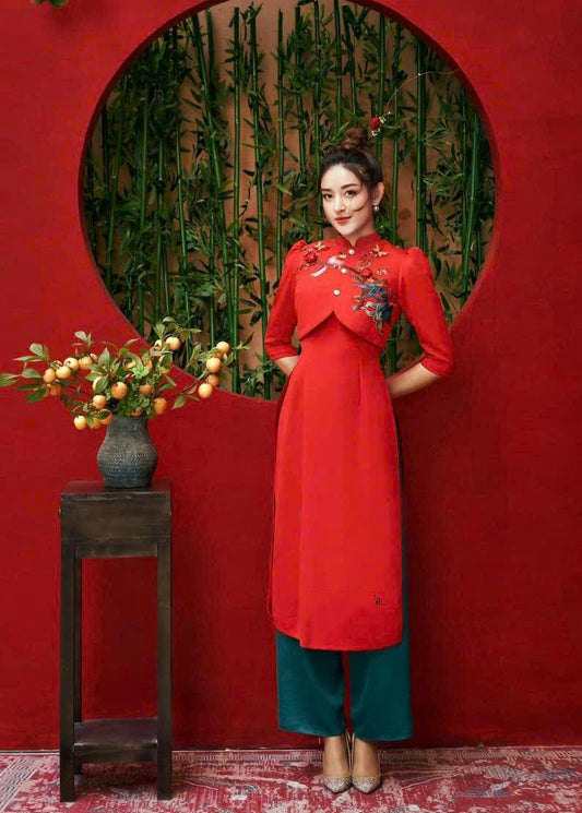 Red design embroidery Ao Dài/H16