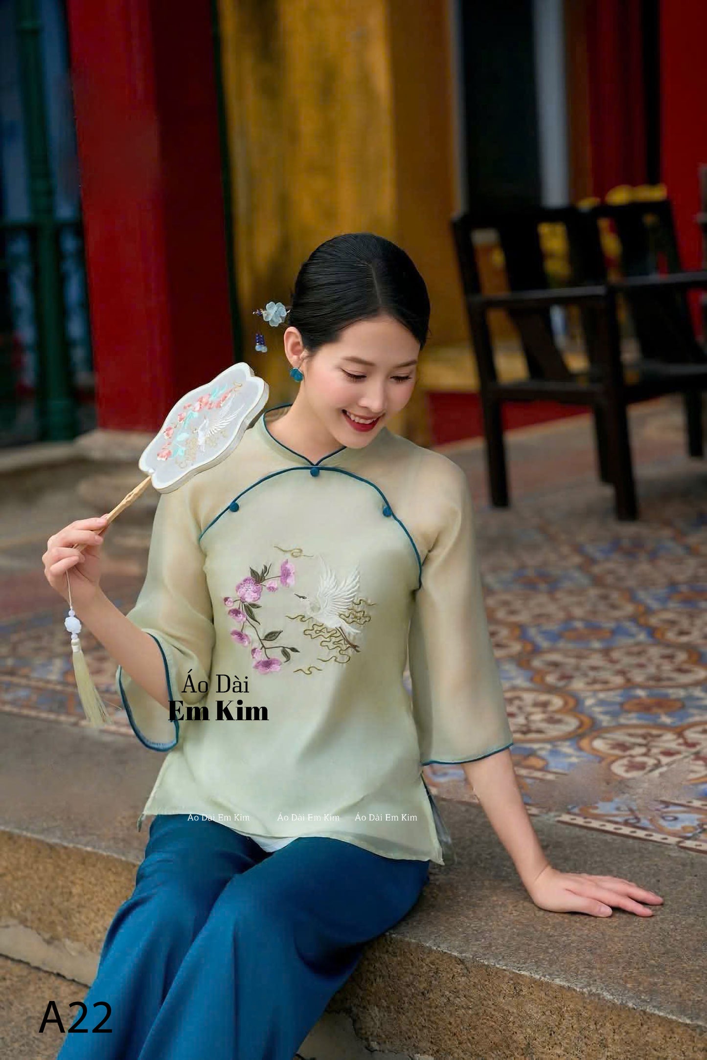 Di Chua Set | Pre-made Vietnamese Dress for Lunar New Year Ao Dai Viet Nam|Ao Dai Cach Tan with Pants A22