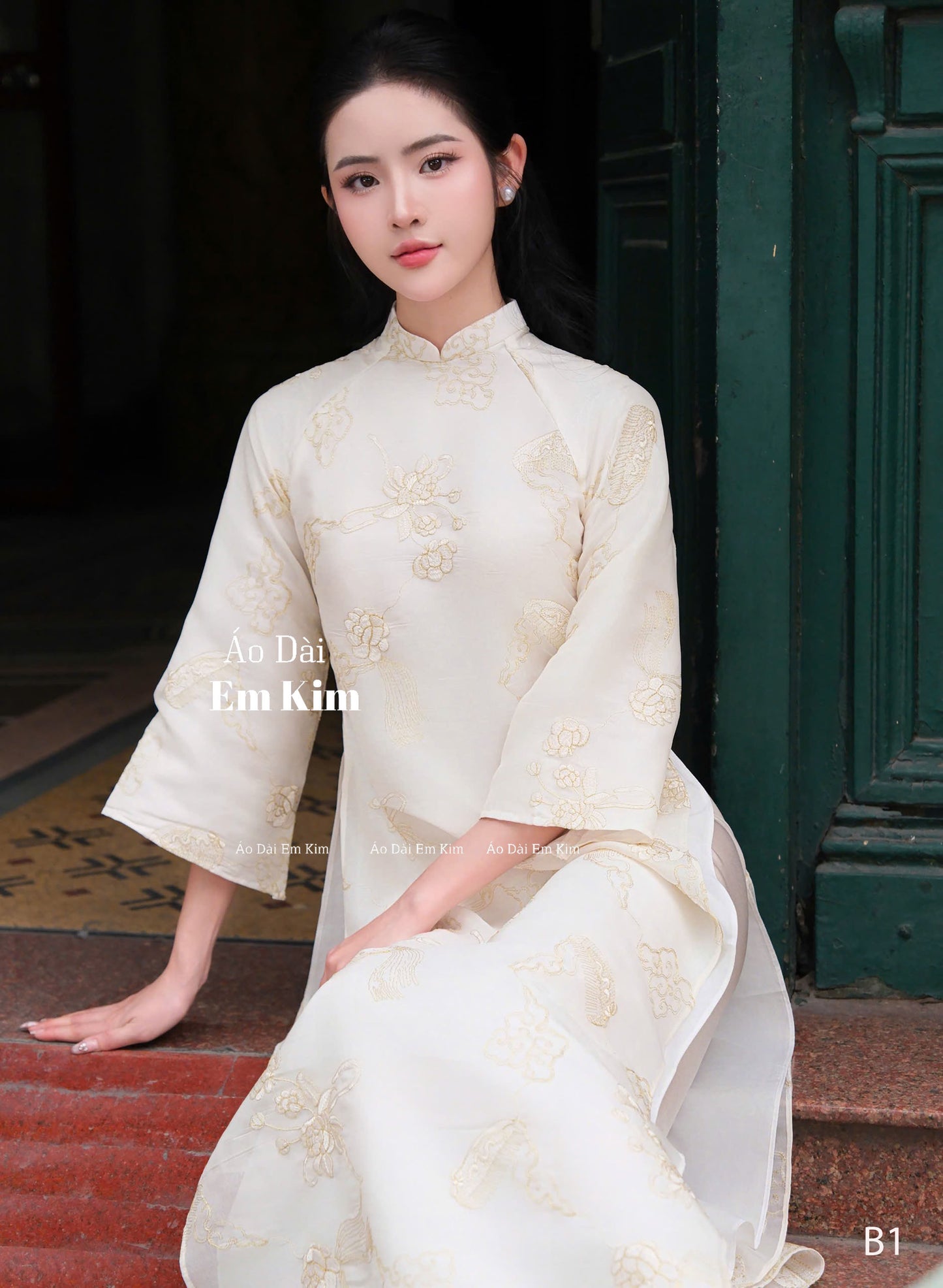 Cream embroidery Carla Ao Dai B1