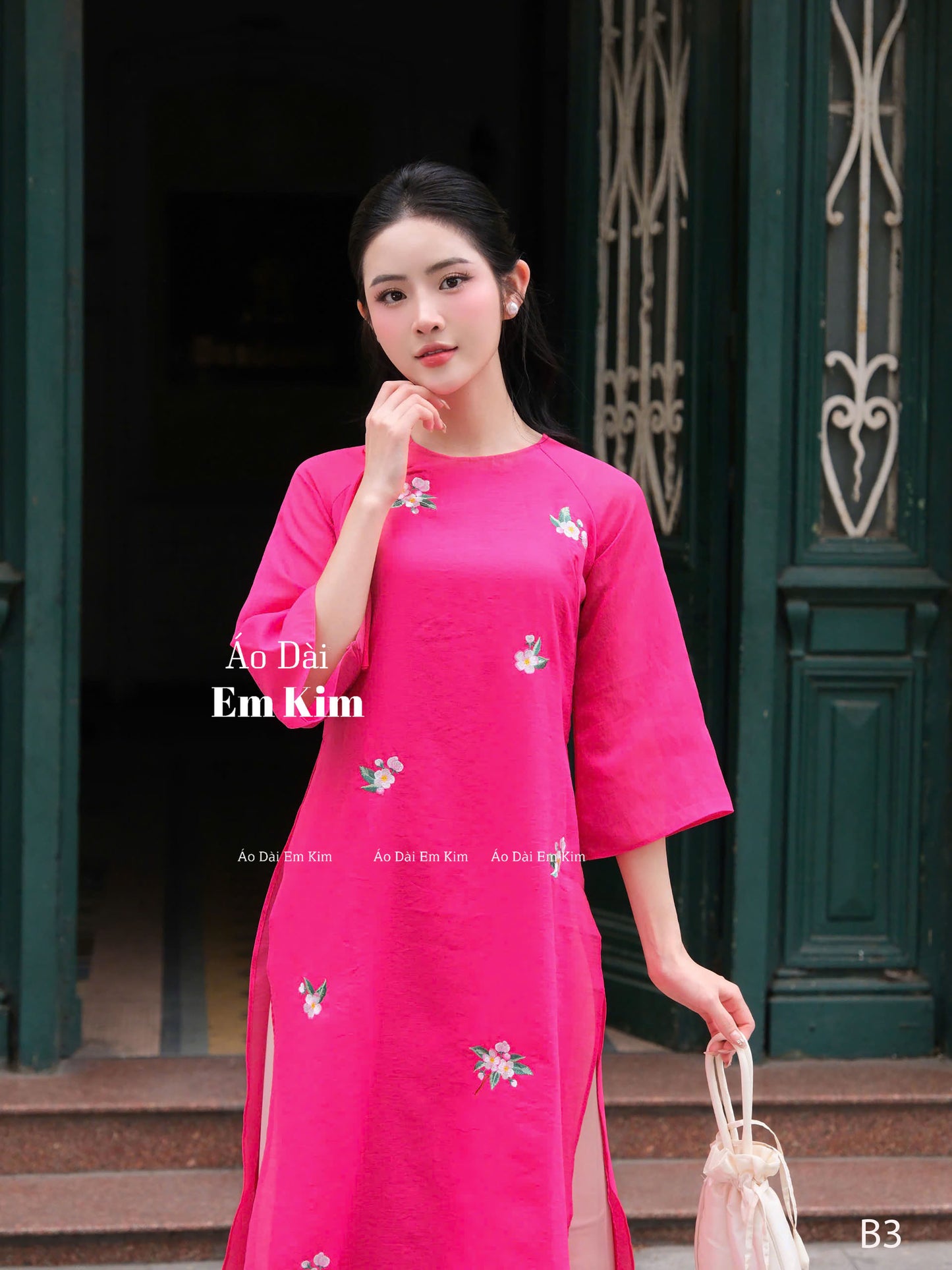 Ao Dai Cach Tan Pink Embroidery with pants |B3