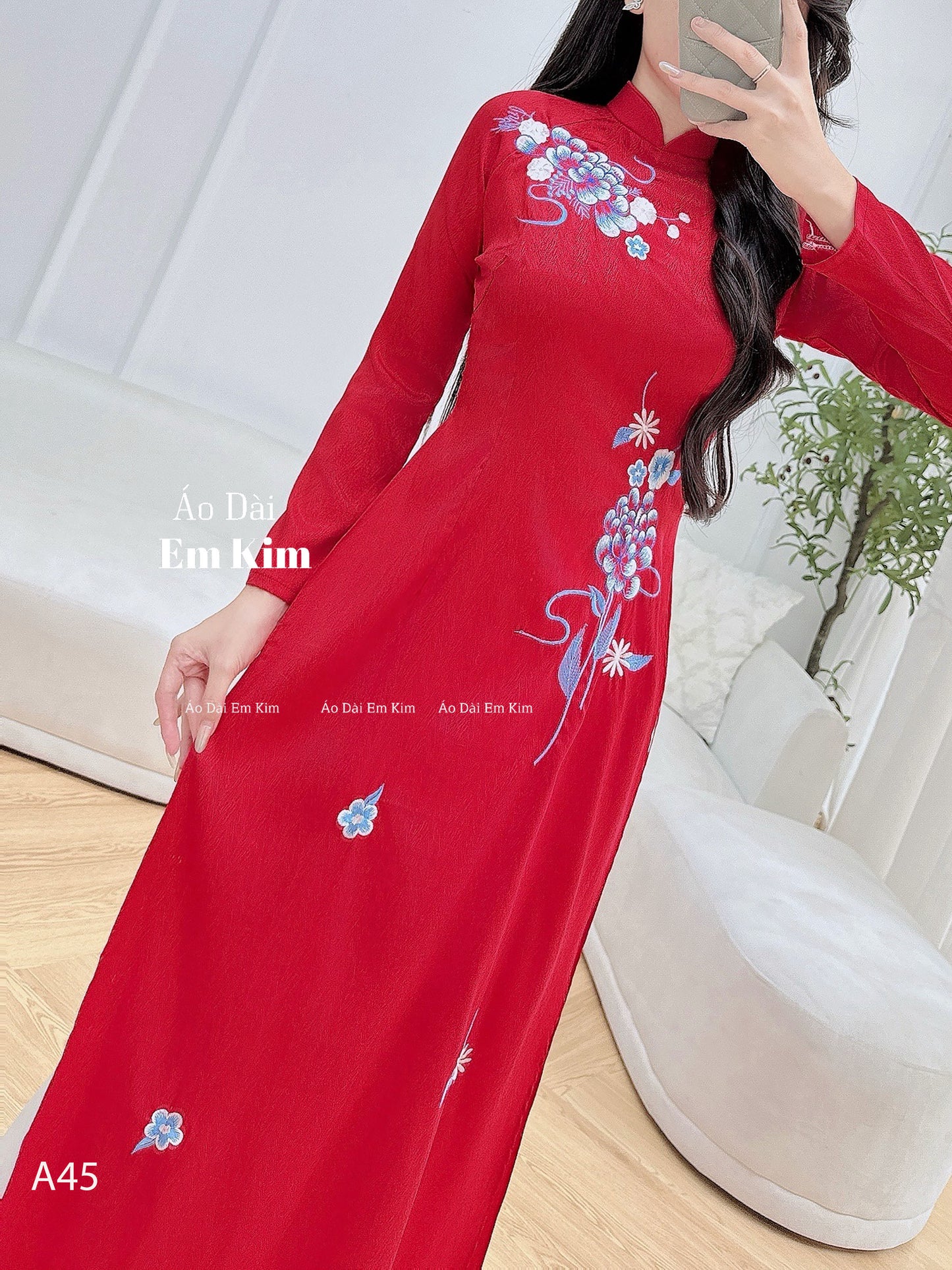 Red theu Design Ao Dai  A45