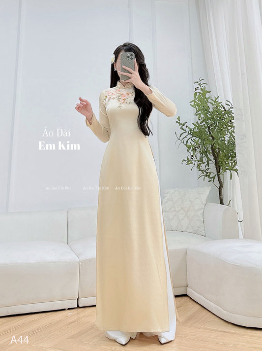 Cream Van Go theu Design Ao Dai  A44