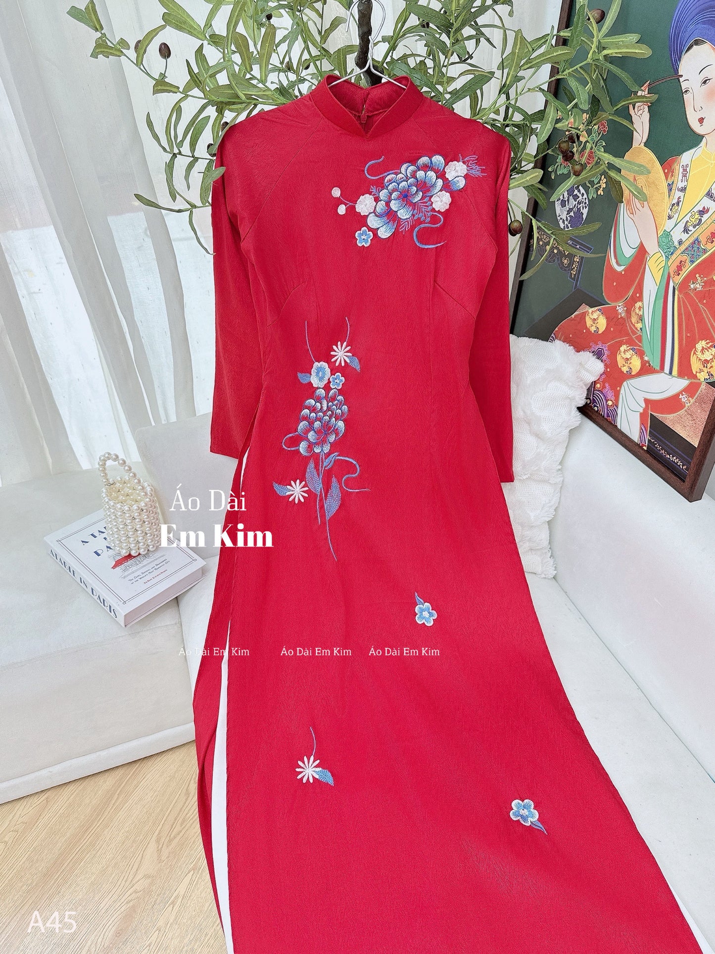 Red theu Design Ao Dai  A45