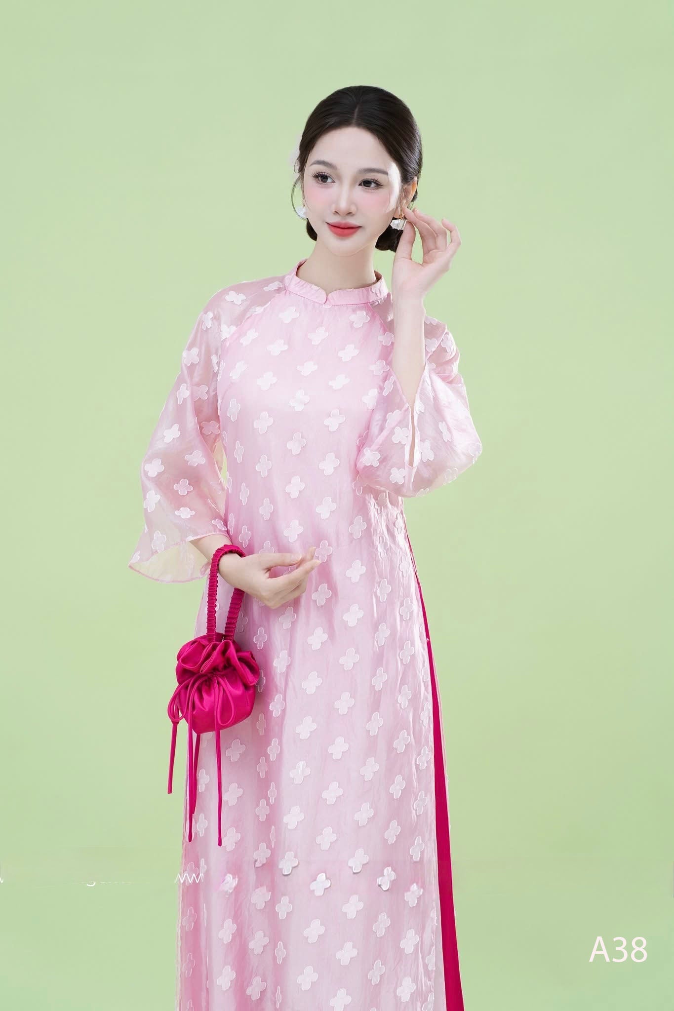 Pink tơ Ao Daii cach tân A38