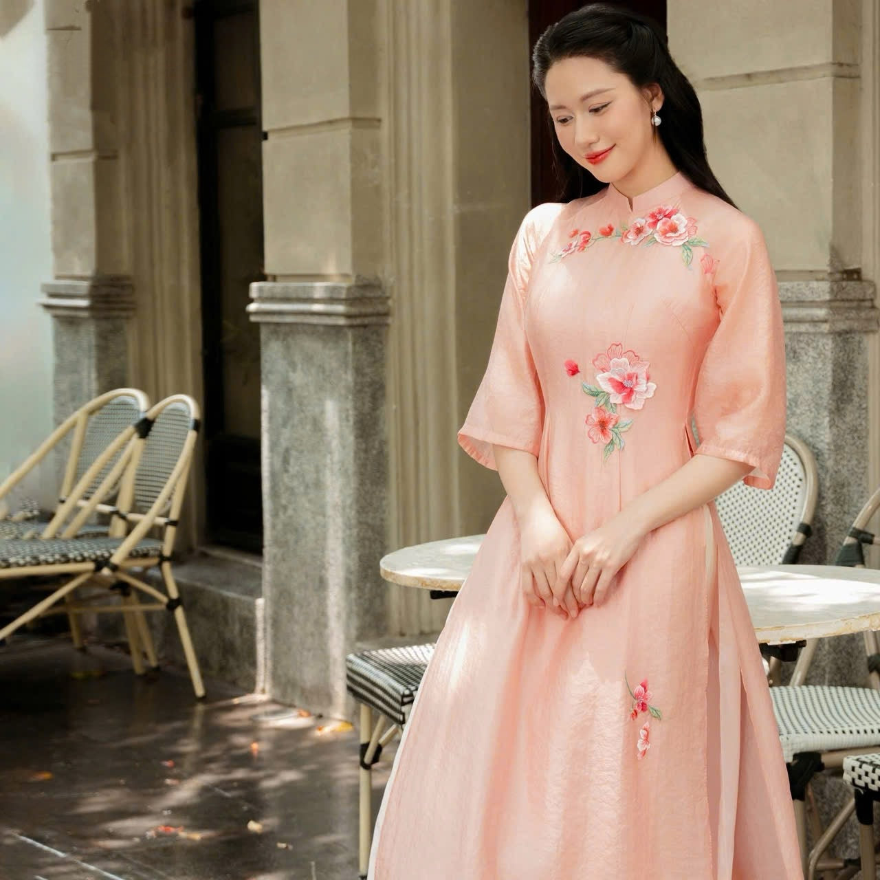 Ao Dai Cam Thêu Đính Kết Q10