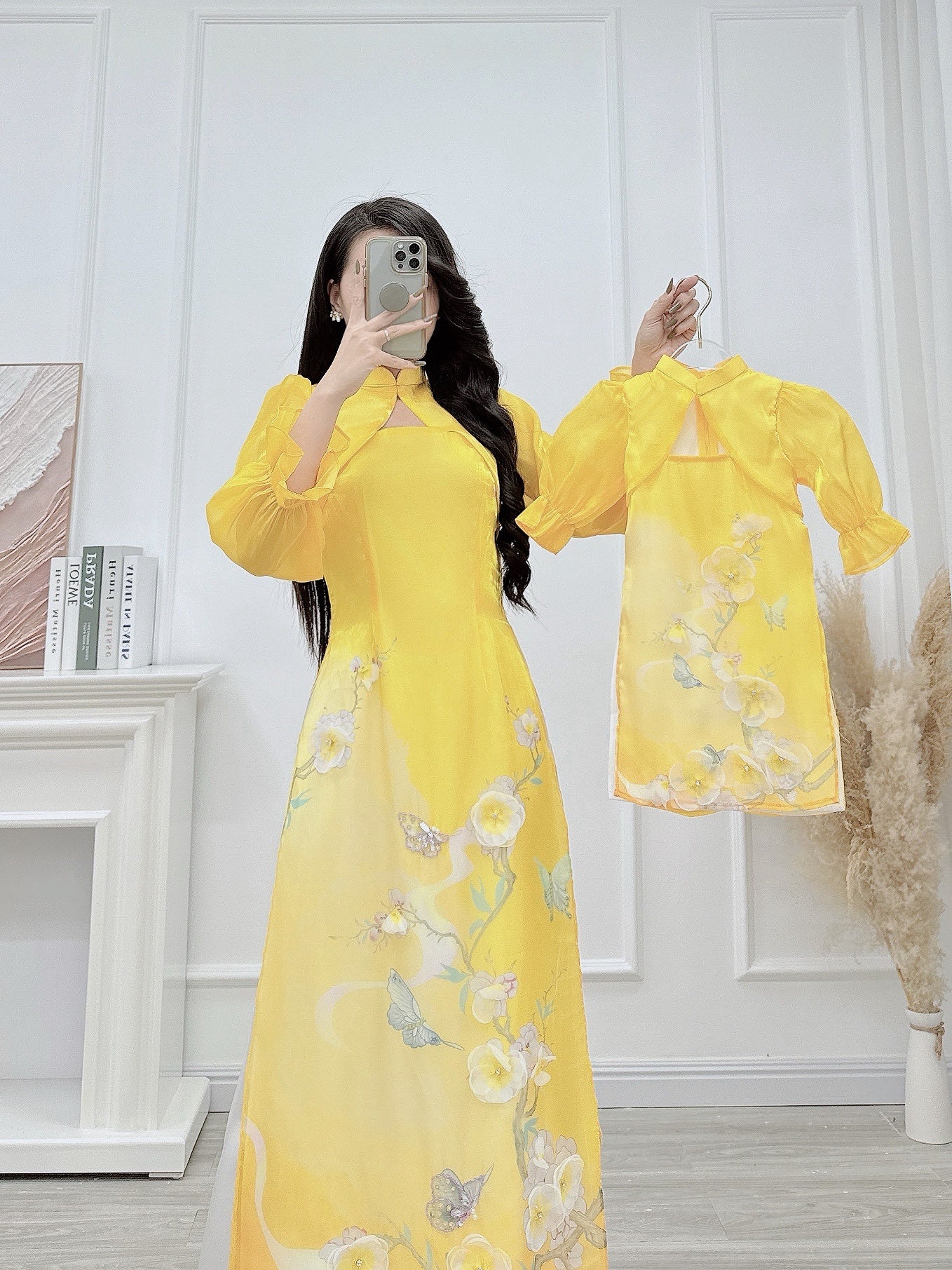 Vàng  Mommy and me matching ao dai set for women and girl| Ao Dai Me va Be modern silk organza| | Lunar New Year| MB58