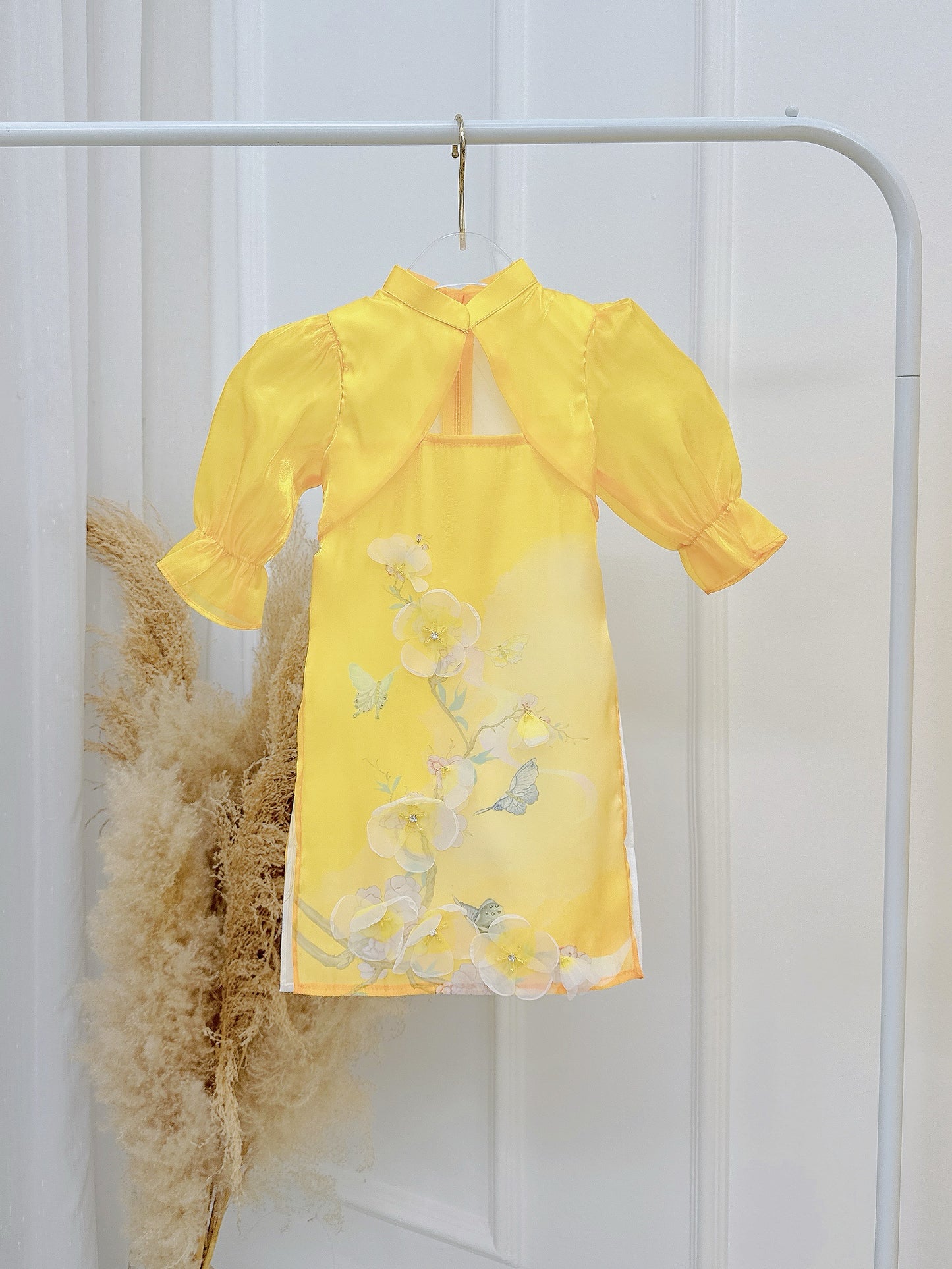 Vàng  Mommy and me matching ao dai set for women and girl| Ao Dai Me va Be modern silk organza| | Lunar New Year| MB58