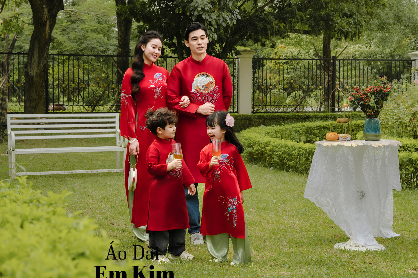 RED TA Family Matching Ao Dai, GD64