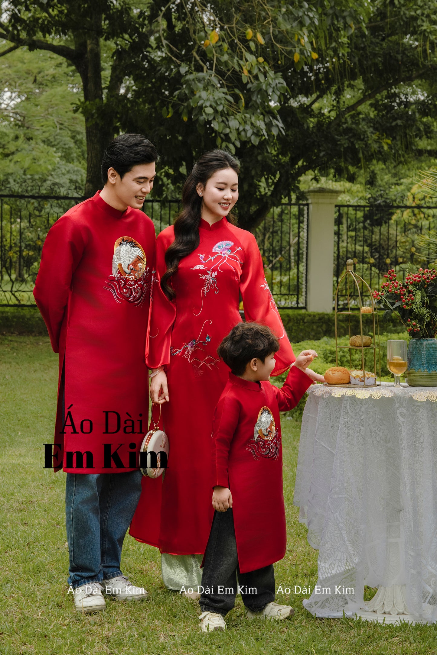 RED TA Family Matching Ao Dai, GD64