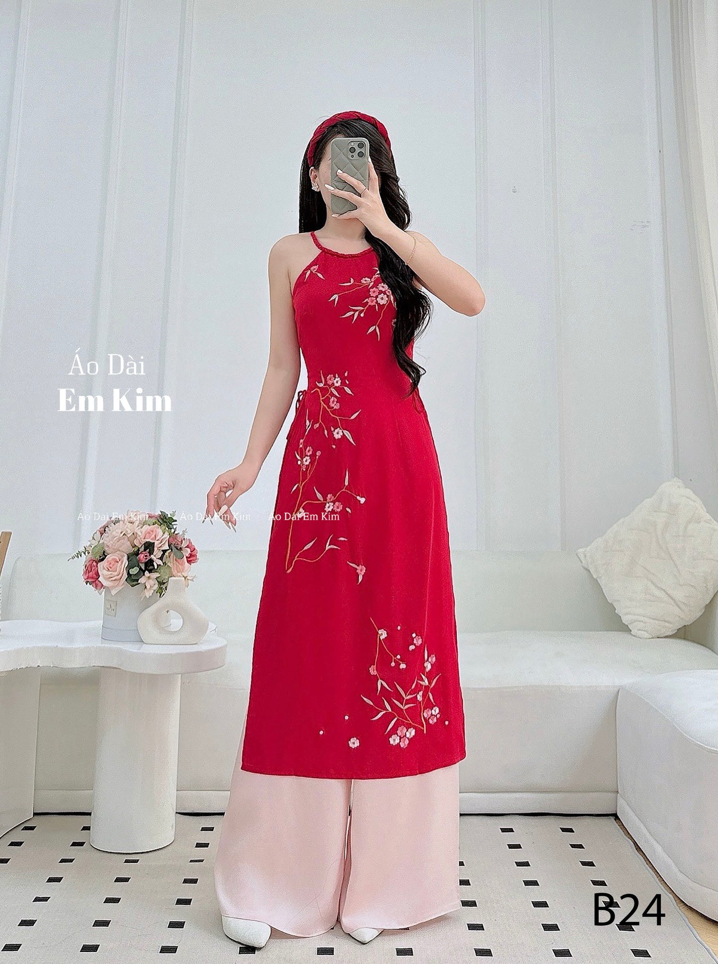 Sleeveless red embroidery Ao Dai Cach Tan |B24