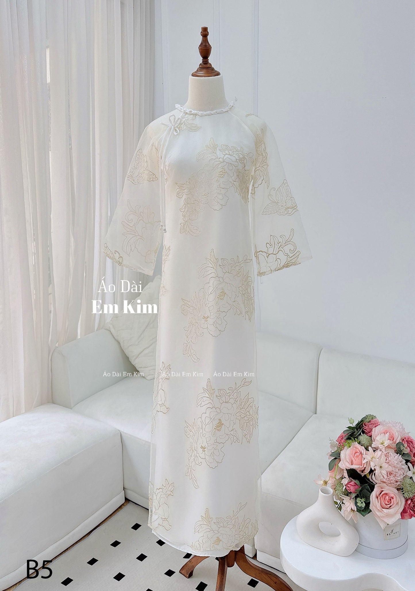 Cream braided neck with Bow Ao Dai | B5