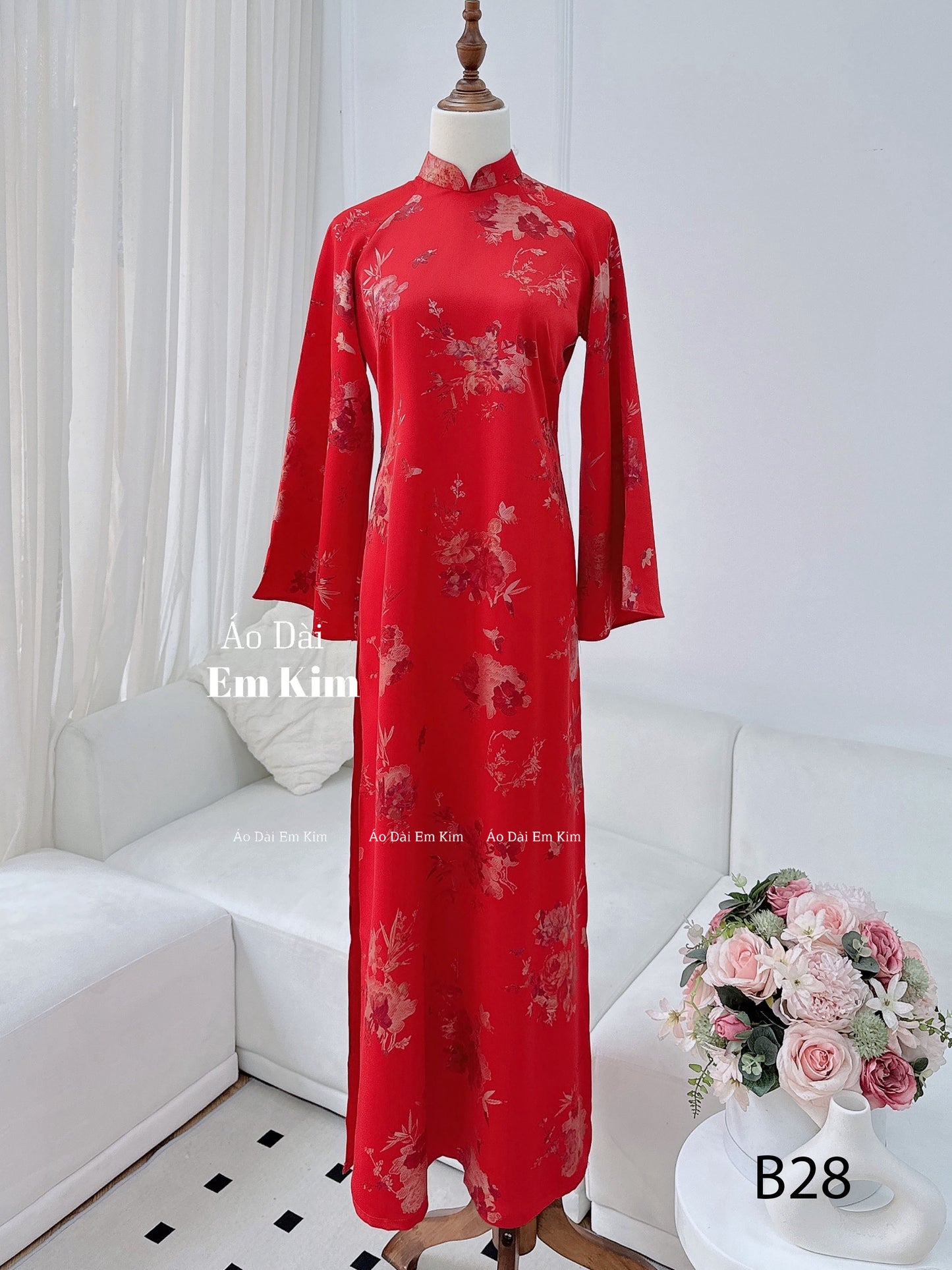 Trendy Gam Red Ao Dai |B28