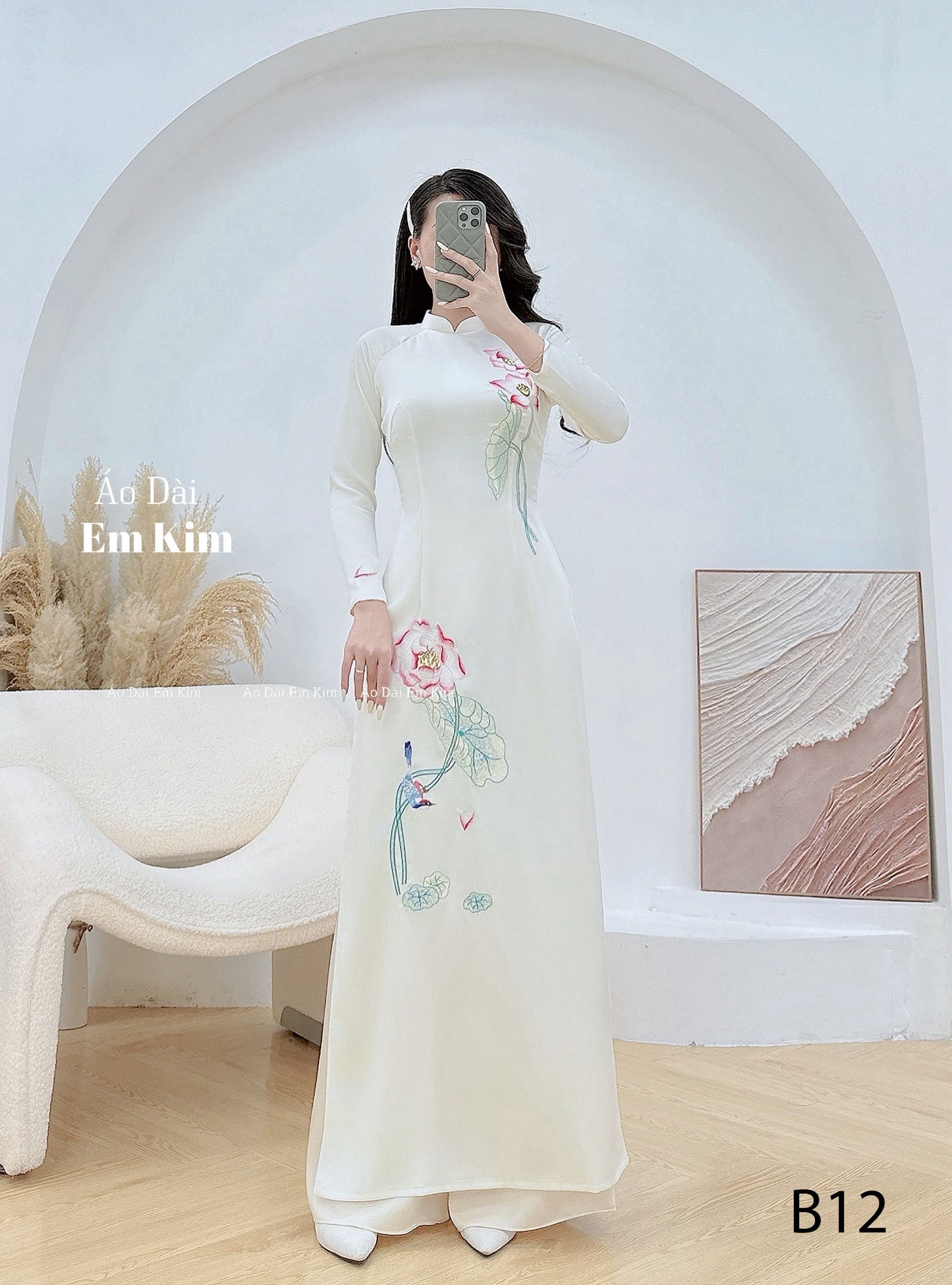 Sen trang  Ao Dai Theu B12